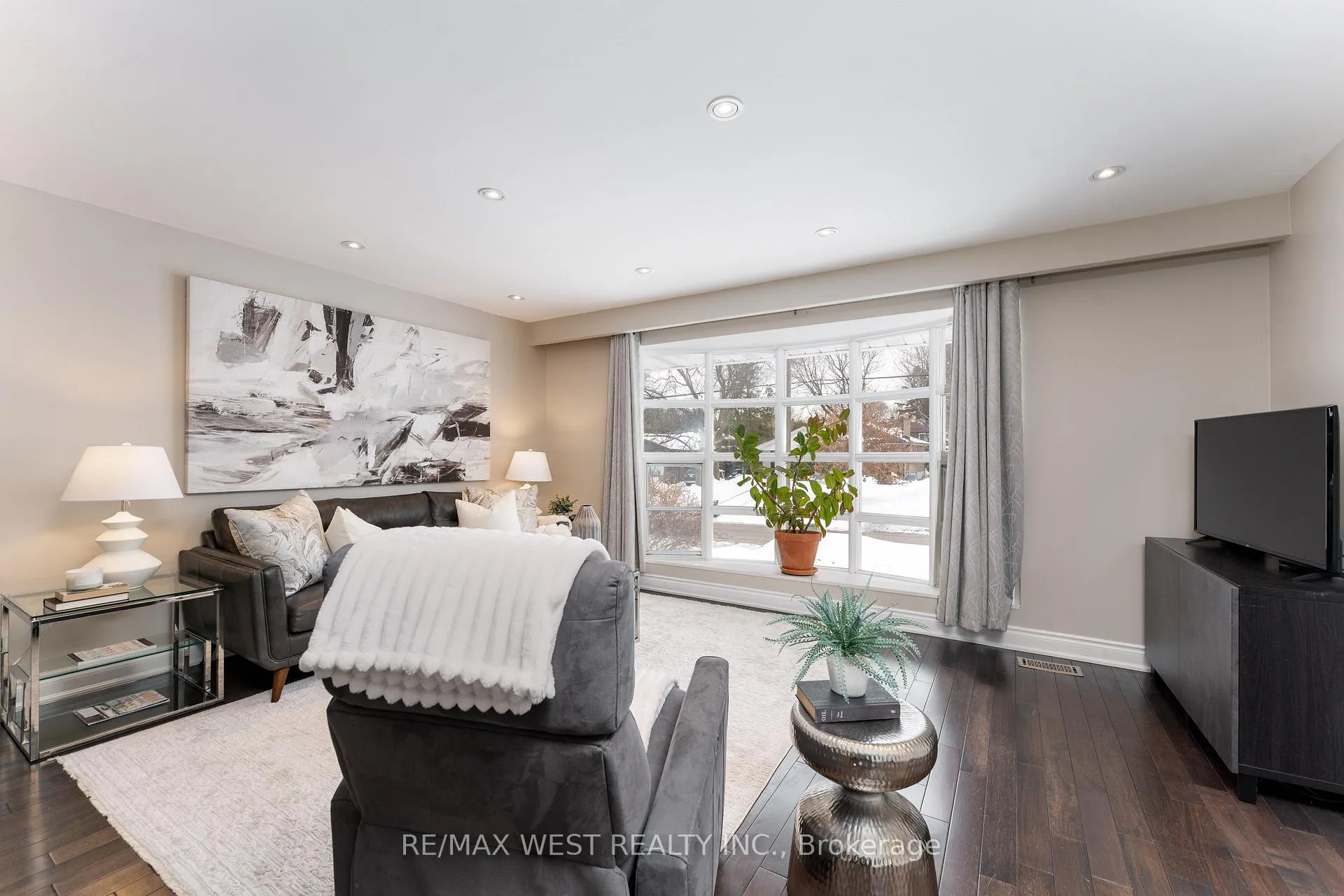 Photo 6 of 57 Alpaca Drive, Scarborough, Woburn — HOMEH