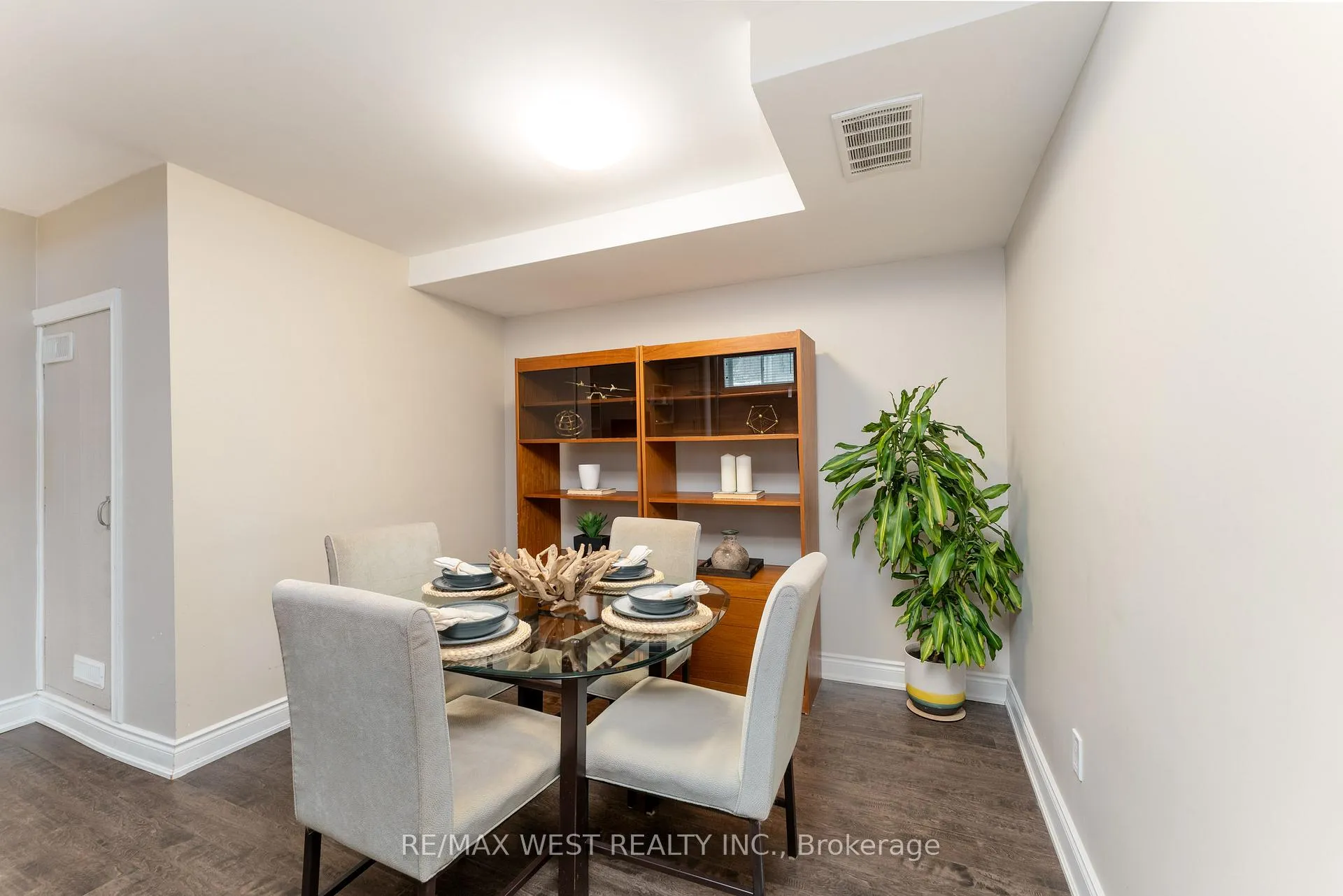 Photo 24 of 57 Alpaca Drive, Scarborough, Woburn — HOMEH