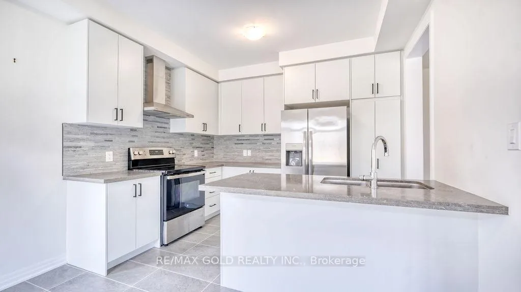 Photo 15 of 74 Northrop Avenue, Clarington, Newcastle — HOMEH