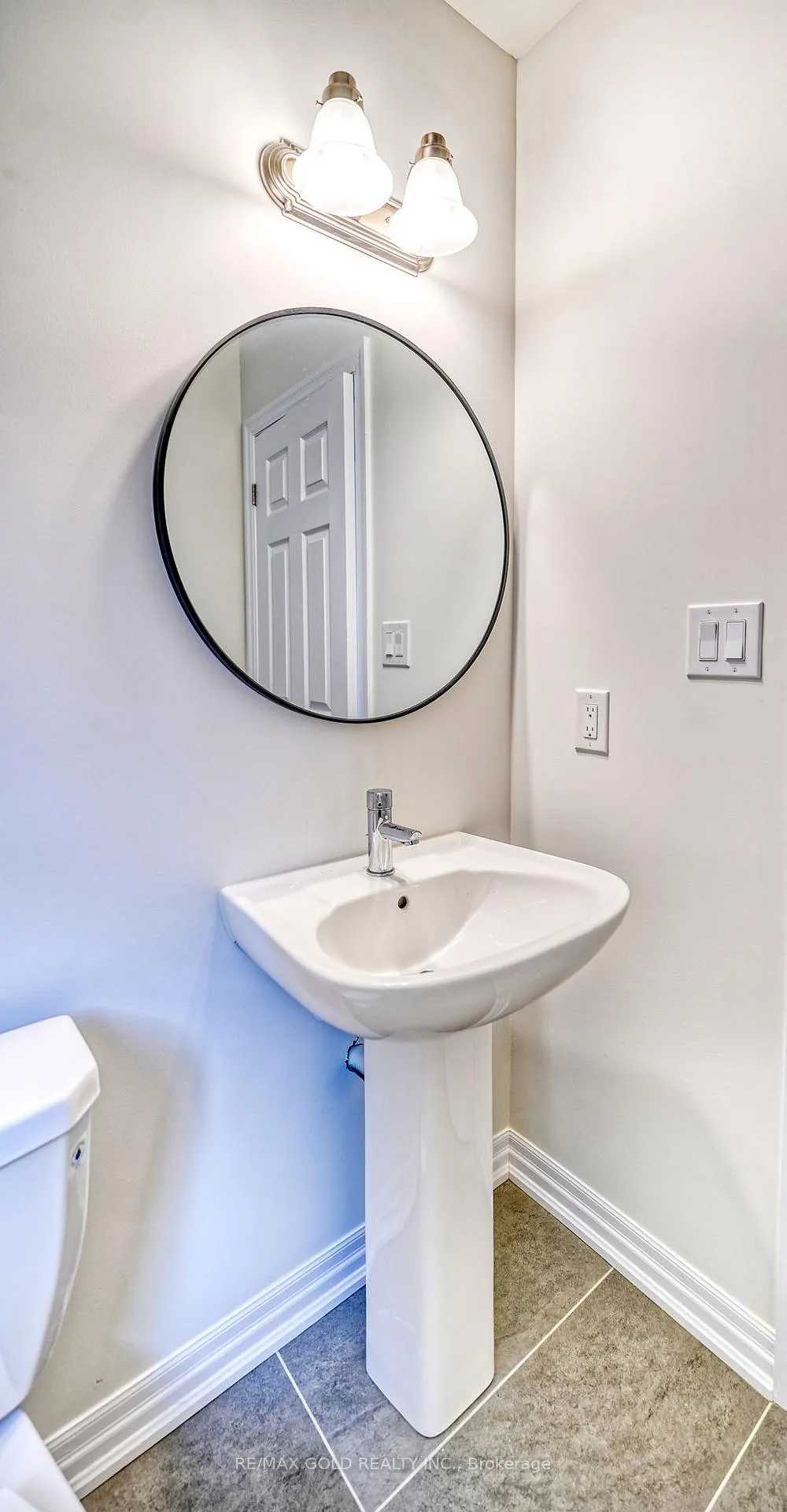 Photo 19 of 74 Northrop Avenue, Clarington, Newcastle — HOMEH