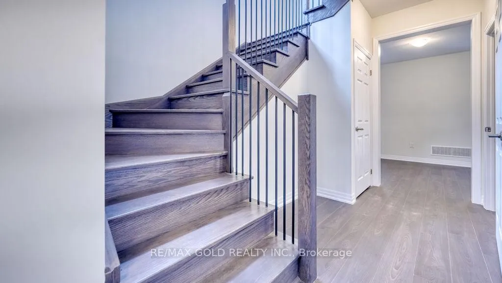 Photo 20 of 74 Northrop Avenue, Clarington, Newcastle — HOMEH