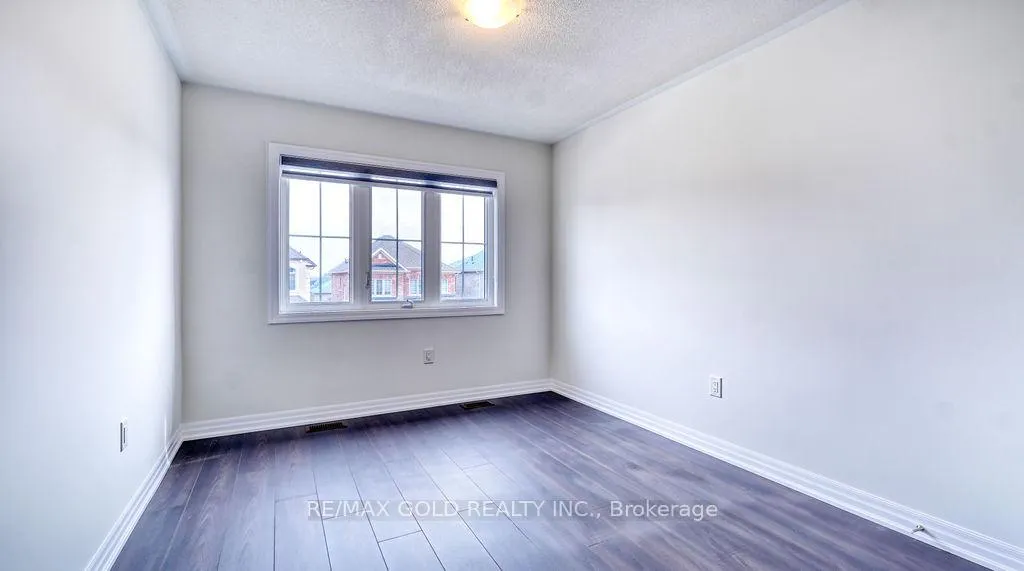 Photo 29 of 74 Northrop Avenue, Clarington, Newcastle — HOMEH