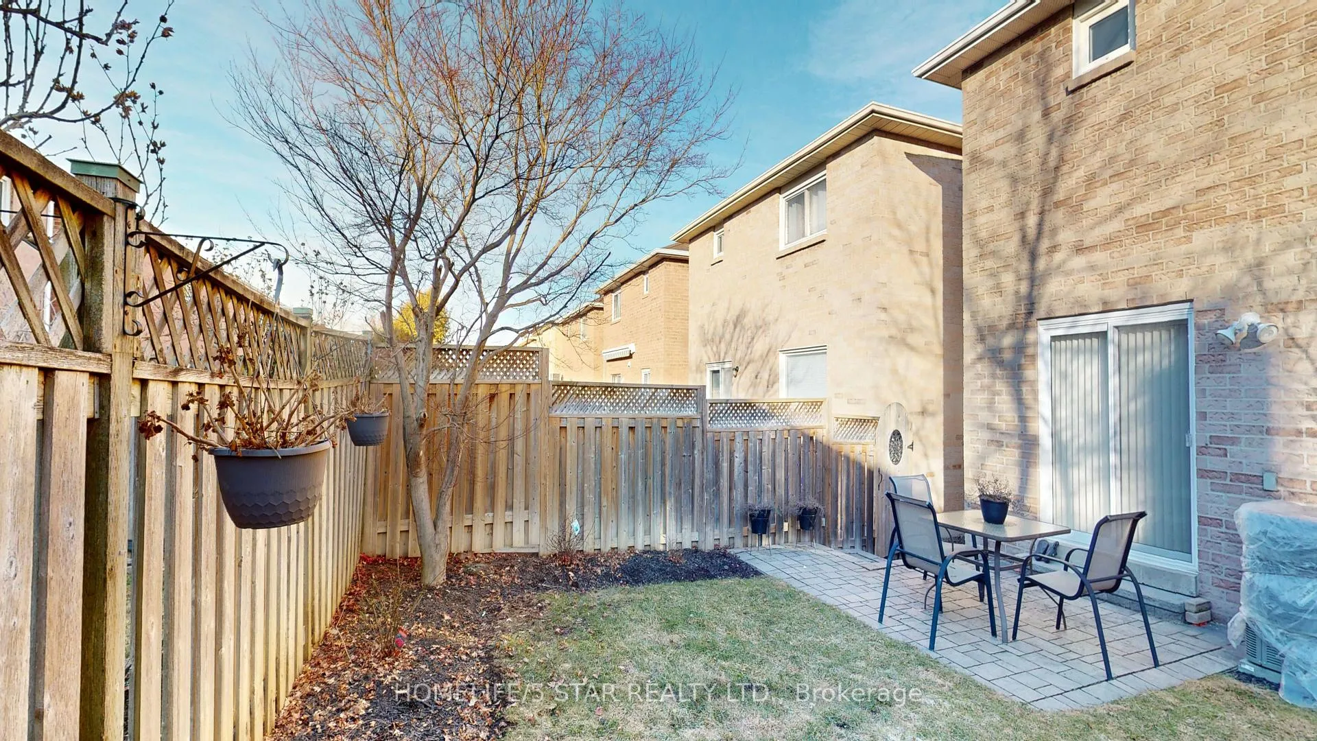 Photo 15 of 42 Pilkington Crescent, Vaughan, Brownridge — HOMEH