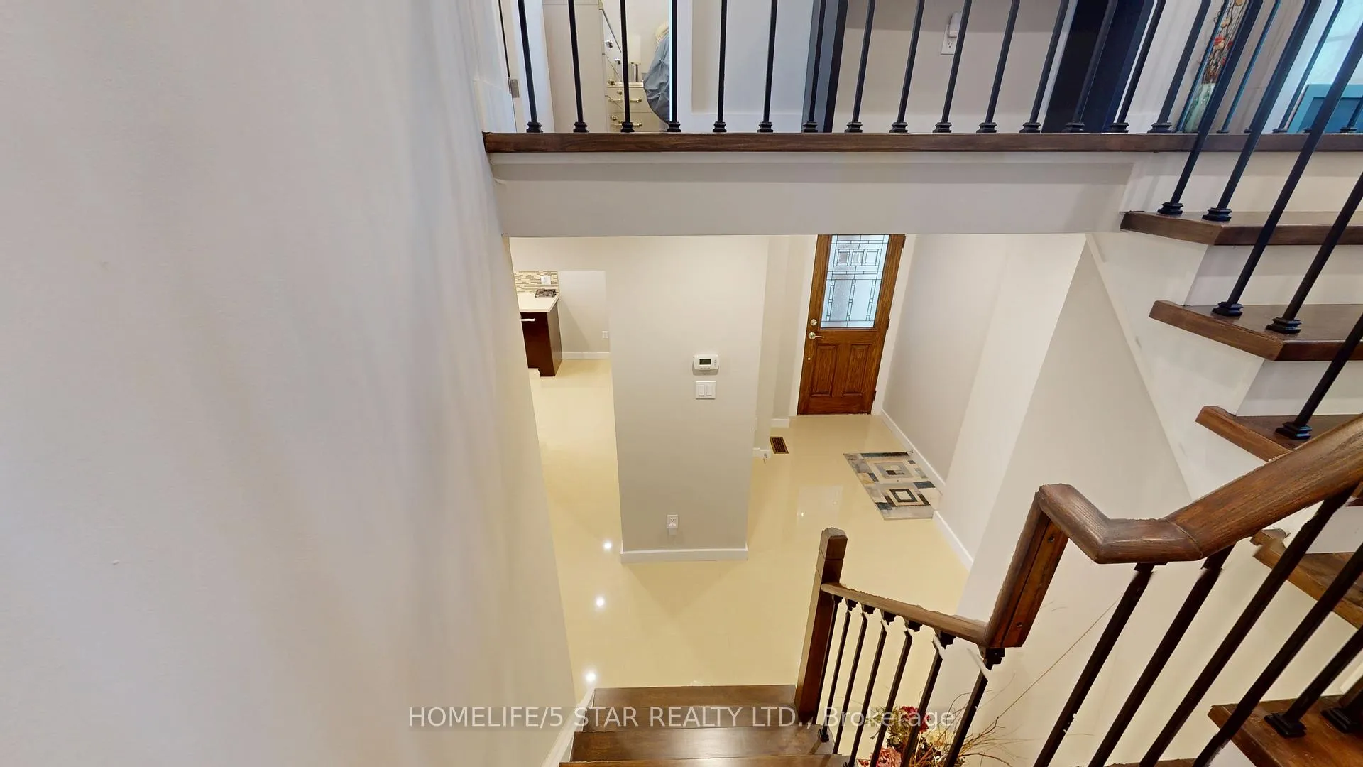 Photo 22 of 42 Pilkington Crescent, Vaughan, Brownridge — HOMEH