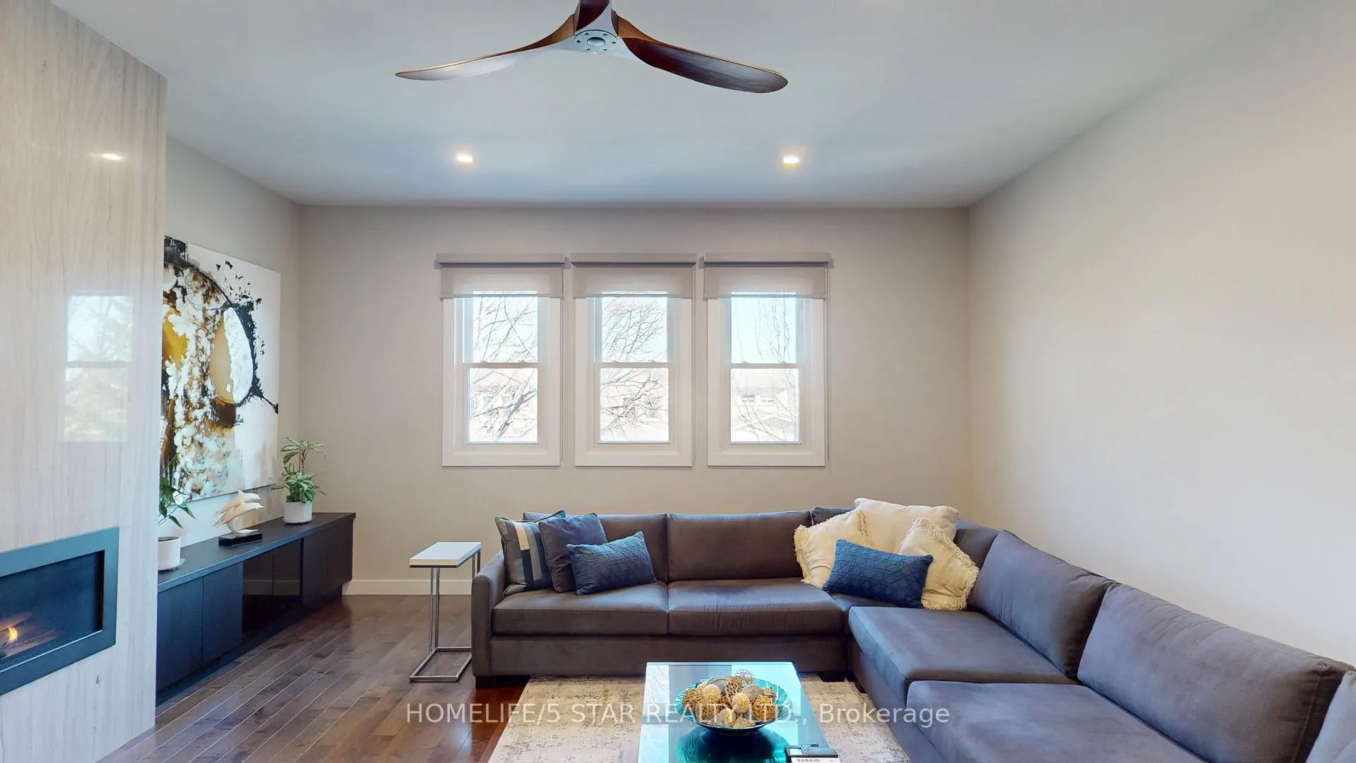 Photo 23 of 42 Pilkington Crescent, Vaughan, Brownridge — HOMEH