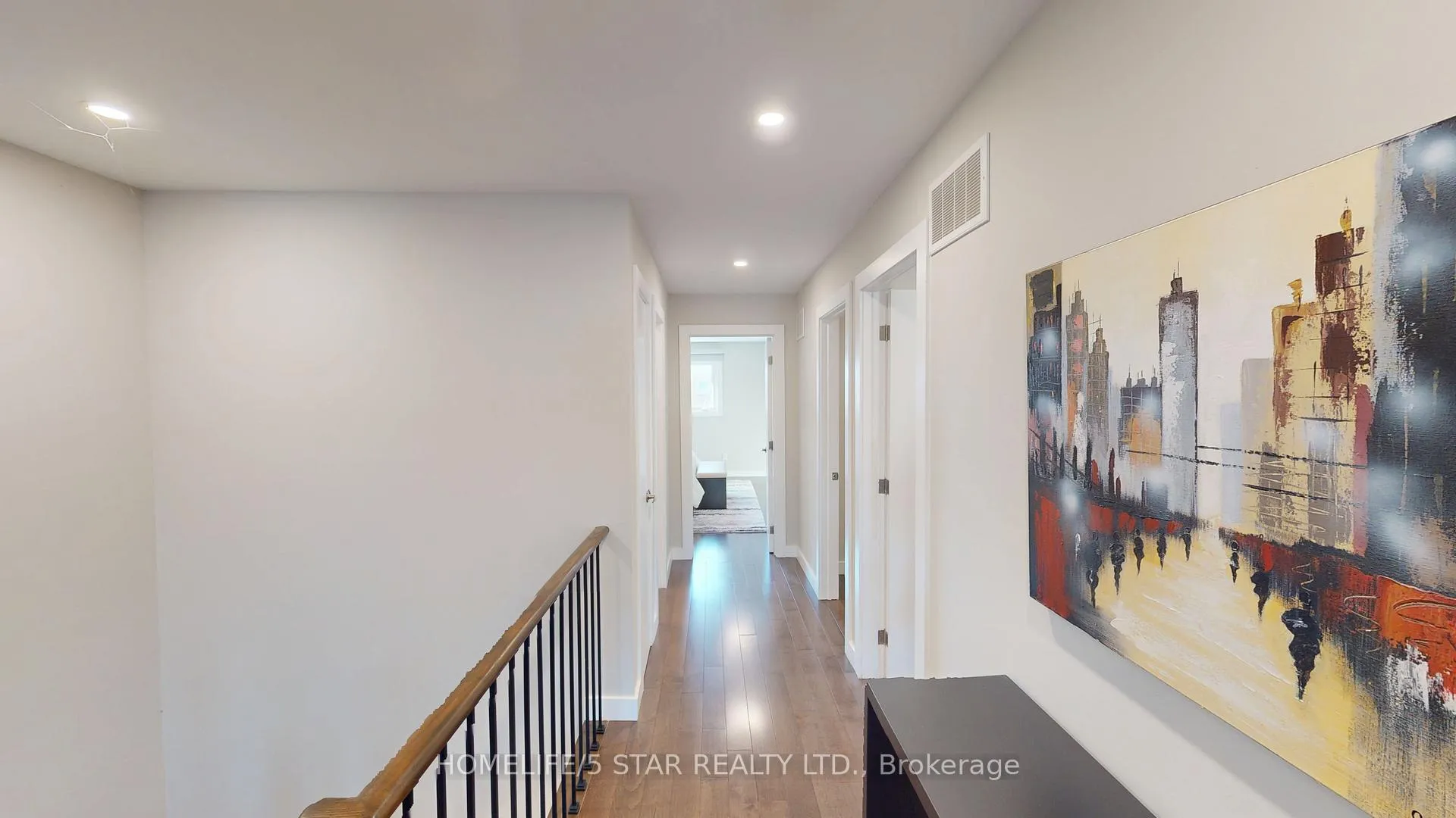 Photo 28 of 42 Pilkington Crescent, Vaughan, Brownridge — HOMEH