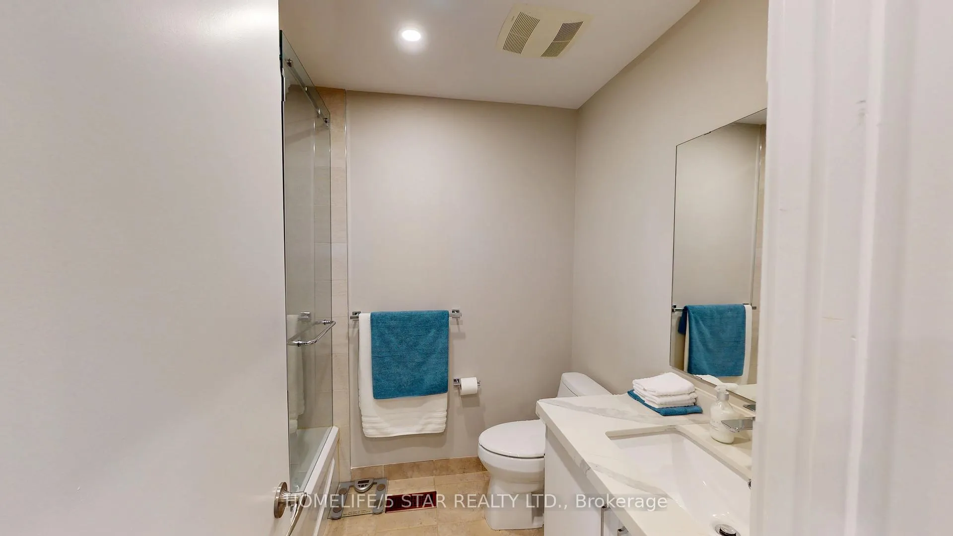 Photo 34 of 42 Pilkington Crescent, Vaughan, Brownridge — HOMEH