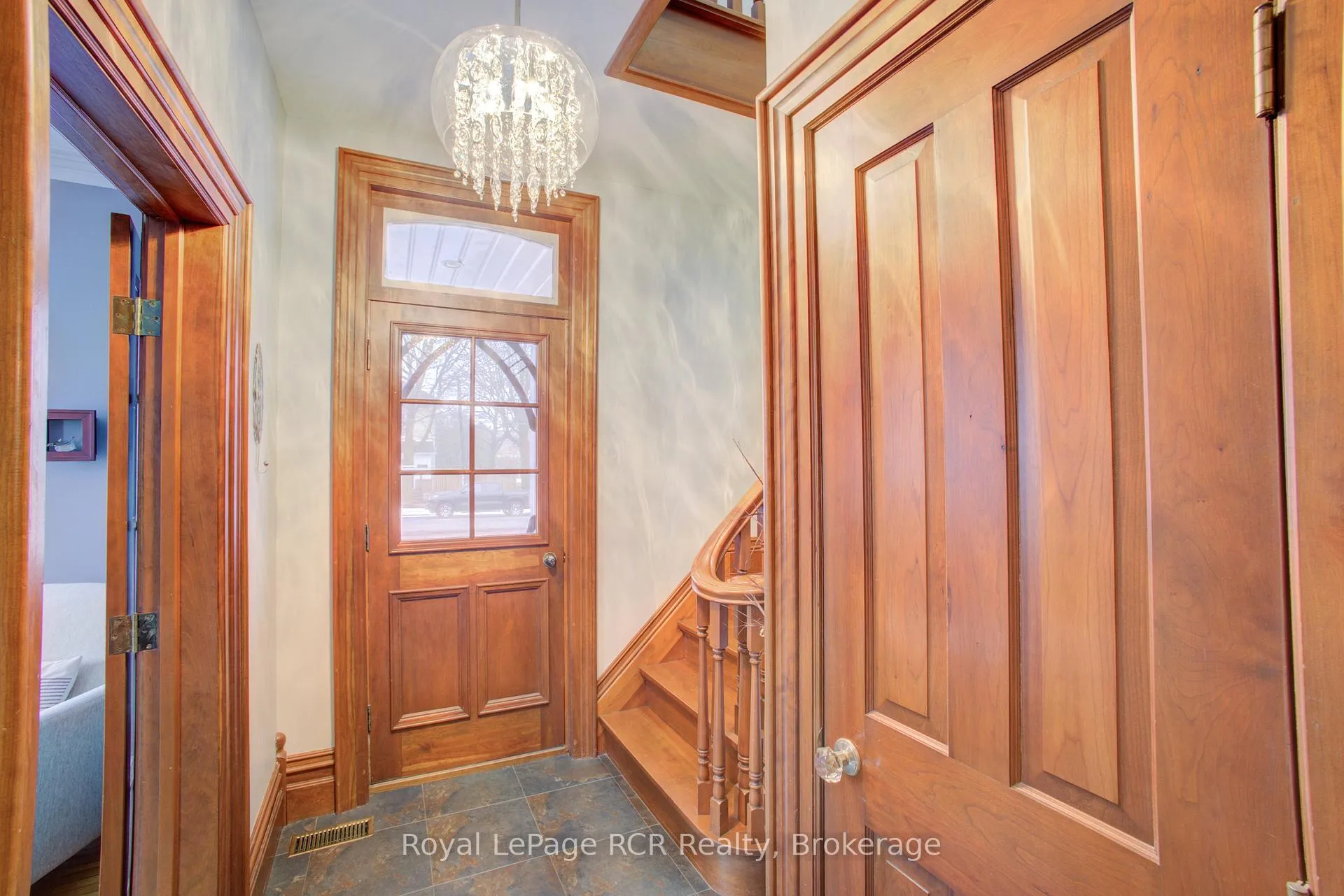 Photo 4 of 212 King Street, North Perth, Elma — HOMEH