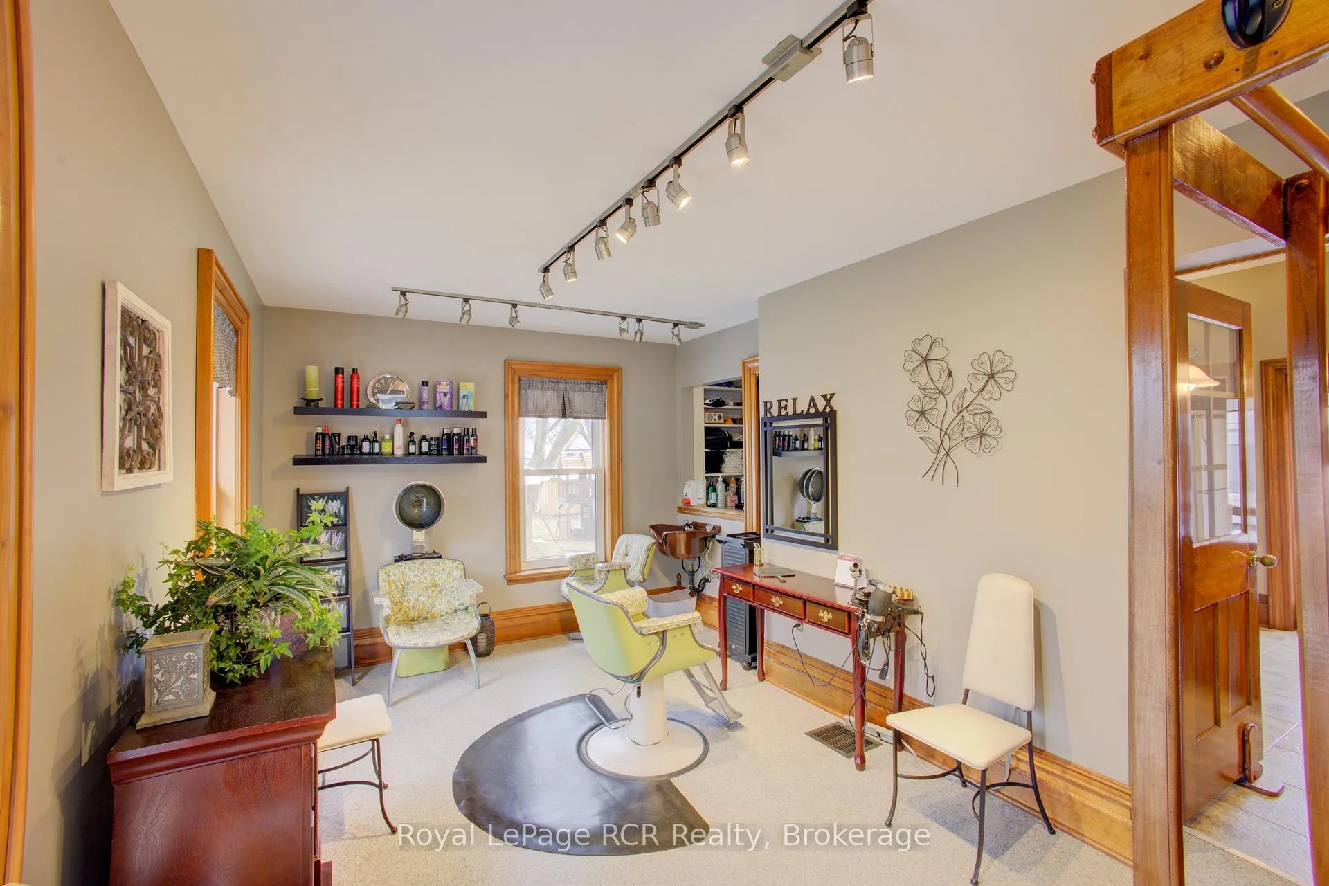 Photo 17 of 212 King Street, North Perth, Elma — HOMEH
