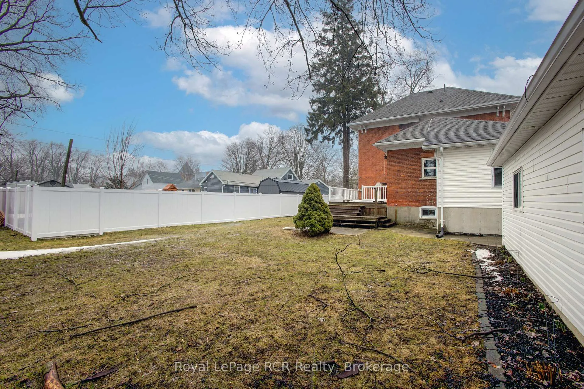 Photo 35 of 212 King Street, North Perth, Elma — HOMEH