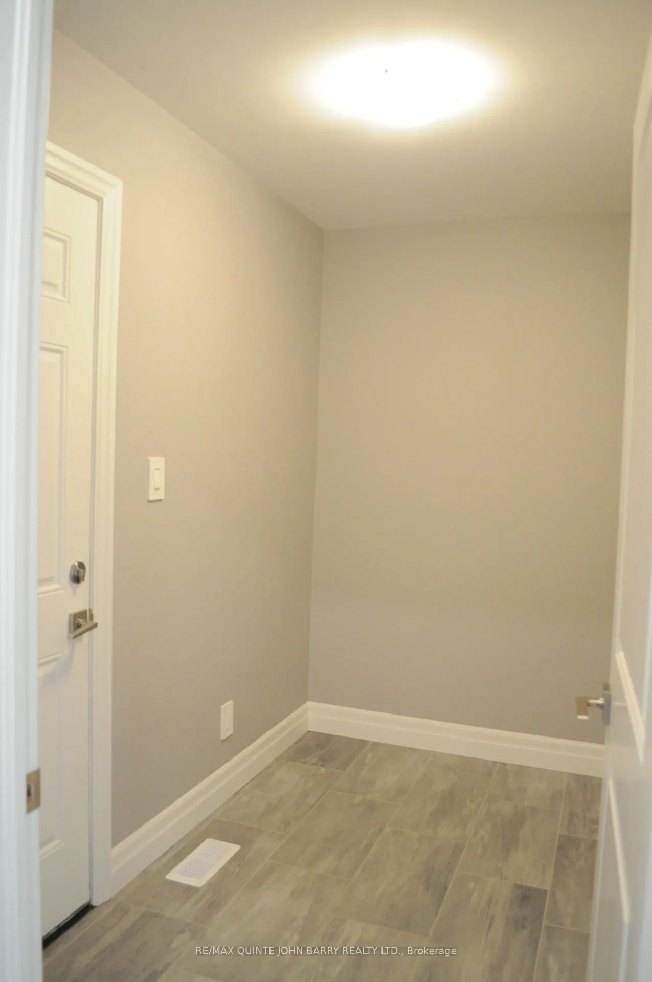 Photo 5 of 29 Cattail Crescent, Quinte West, Murray Ward — HOMEH