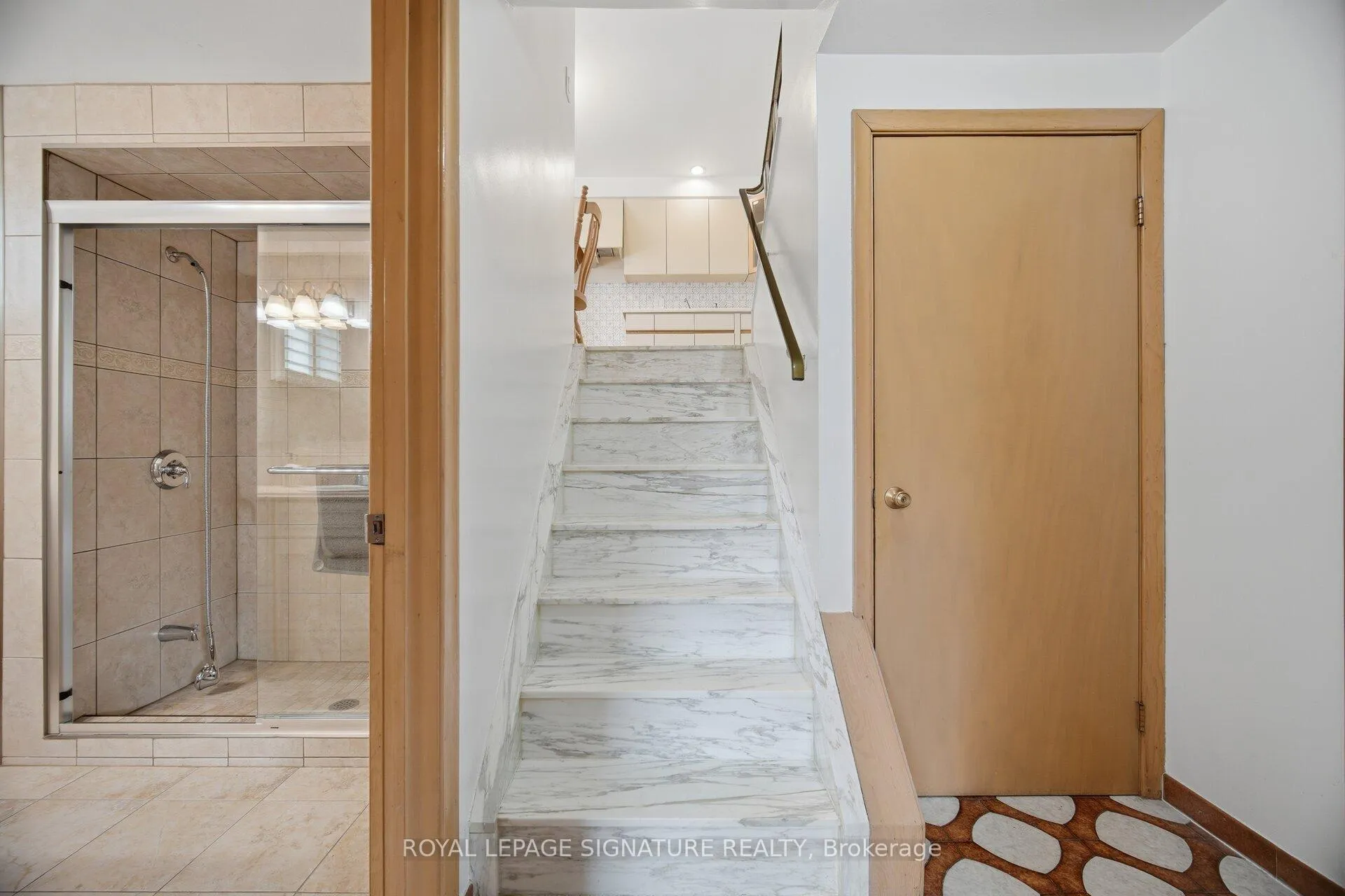 Photo 14 of 39 Darlington Drive, Hamilton, Gilbert — HOMEH