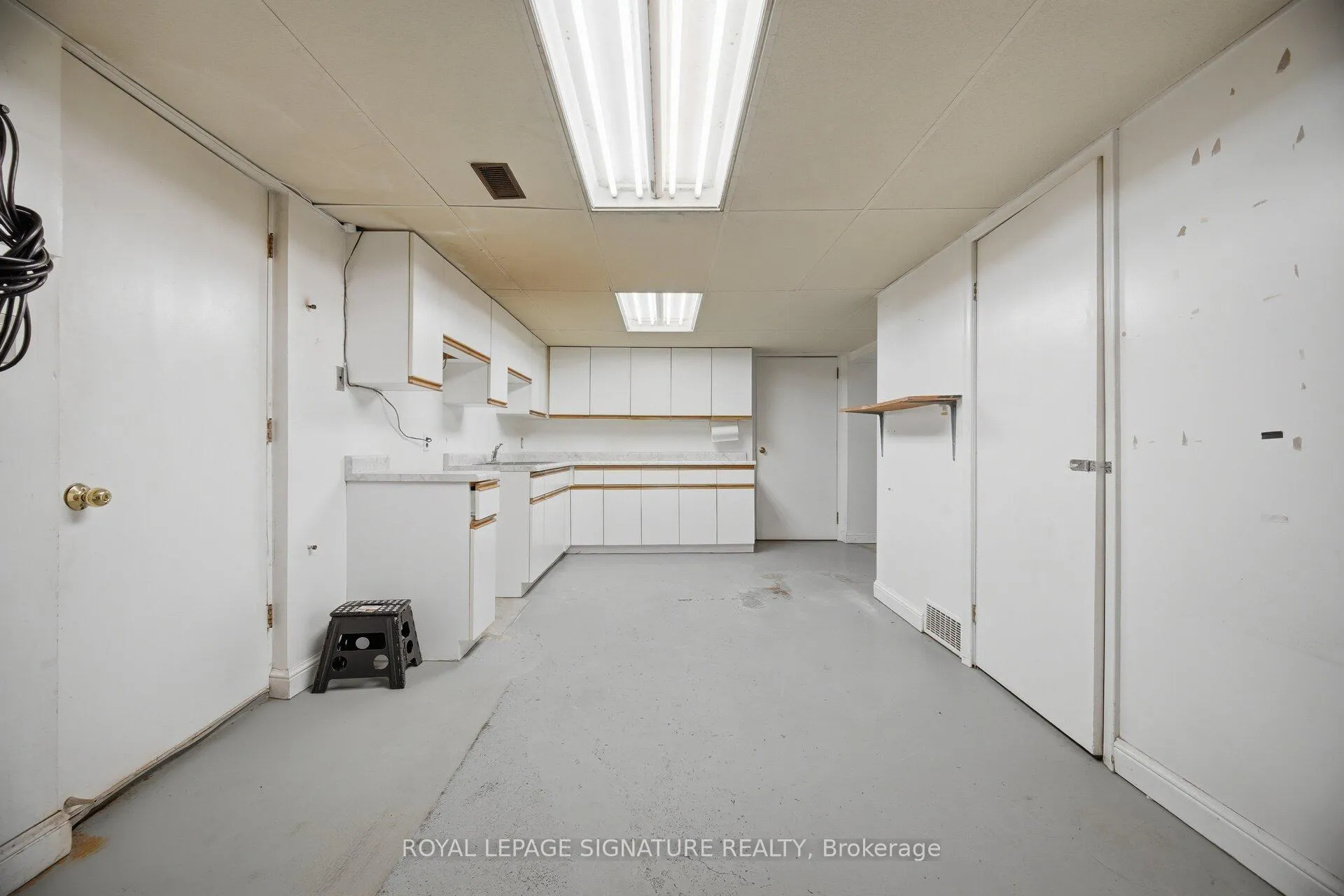 Photo 31 of 39 Darlington Drive, Hamilton, Gilbert — HOMEH