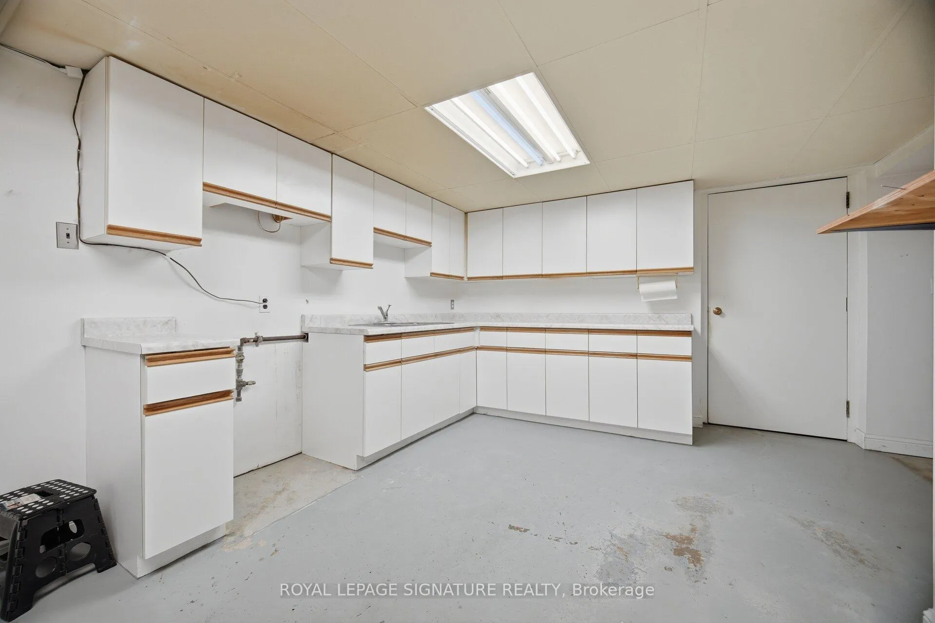 Photo 32 of 39 Darlington Drive, Hamilton, Gilbert — HOMEH