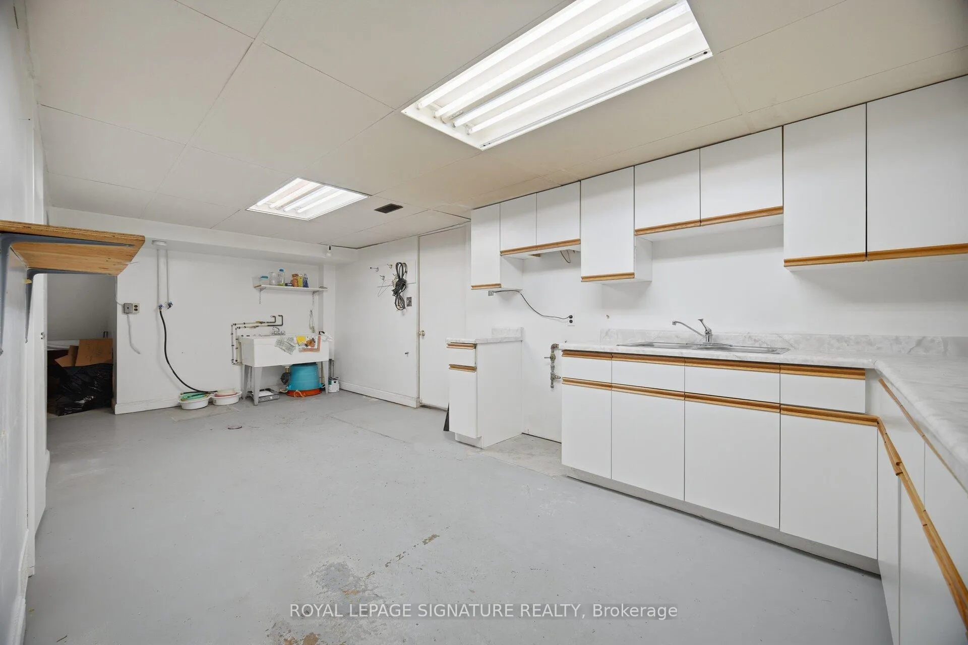 Photo 35 of 39 Darlington Drive, Hamilton, Gilbert — HOMEH
