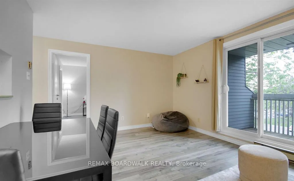 Photo 2 of Unit 412, 214 Viewmount Drive, Ottawa, Borden Farm/Stewart Farm/Carleton Heights/Parkwood Hills — HOMEH