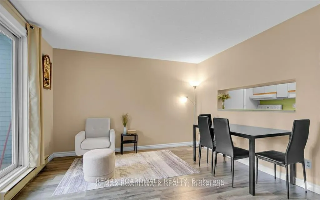 Photo 4 of Unit 412, 214 Viewmount Drive, Ottawa, Borden Farm/Stewart Farm/Carleton Heights/Parkwood Hills — HOMEH