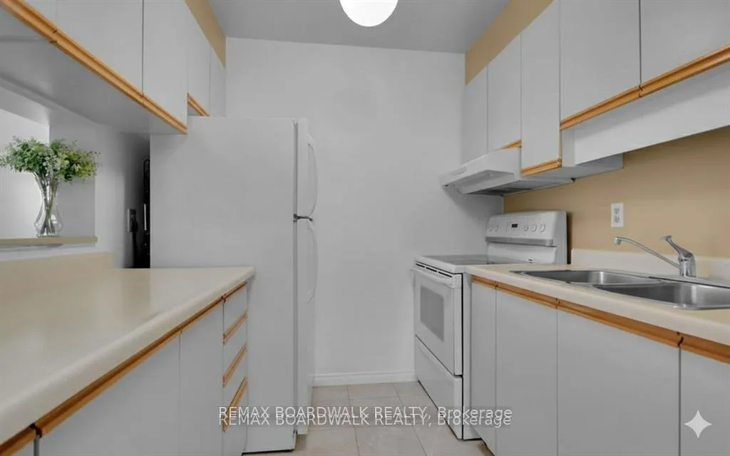 Photo 5 of Unit 412, 214 Viewmount Drive, Ottawa, Borden Farm/Stewart Farm/Carleton Heights/Parkwood Hills — HOMEH