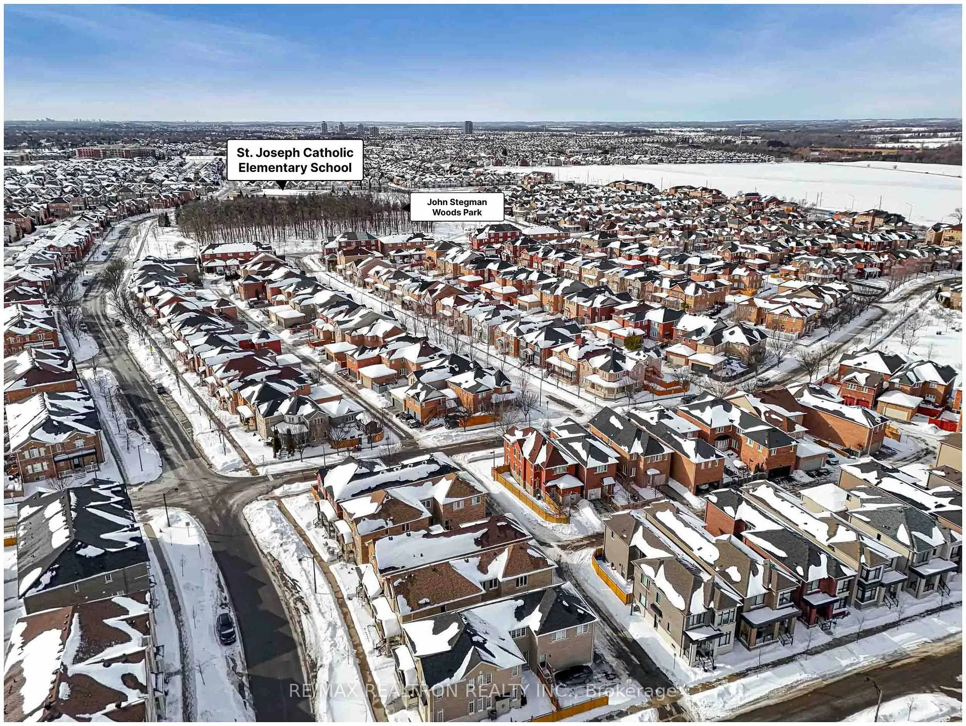 Photo 3 of 51 Albert Lewis Street, Markham, Cornell — HOMEH
