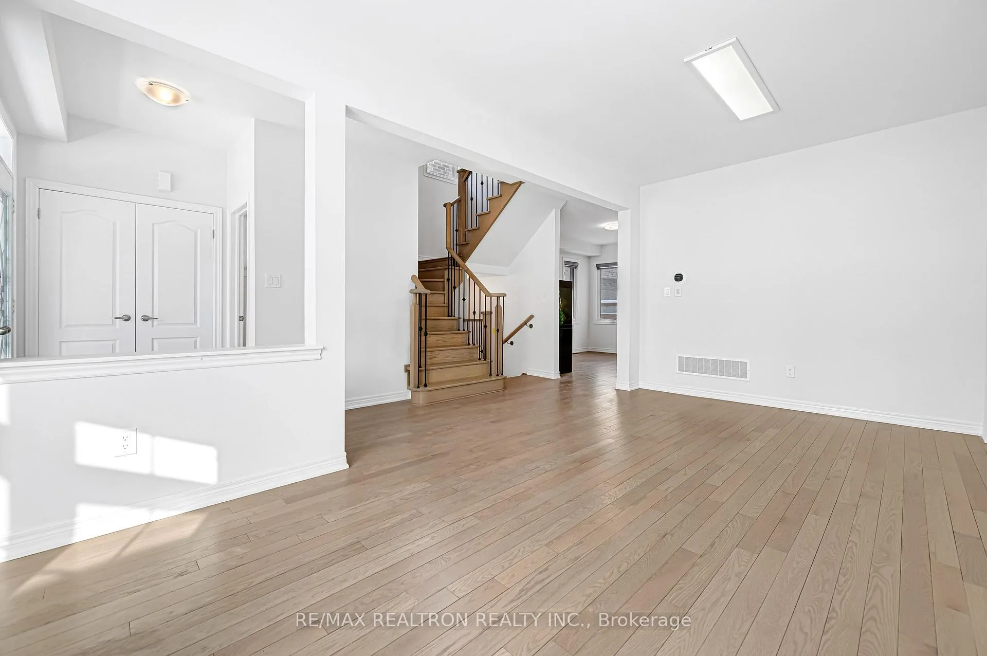 Photo 11 of 51 Albert Lewis Street, Markham, Cornell — HOMEH