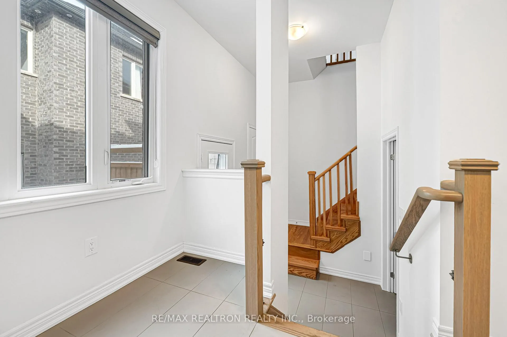 Photo 14 of 51 Albert Lewis Street, Markham, Cornell — HOMEH