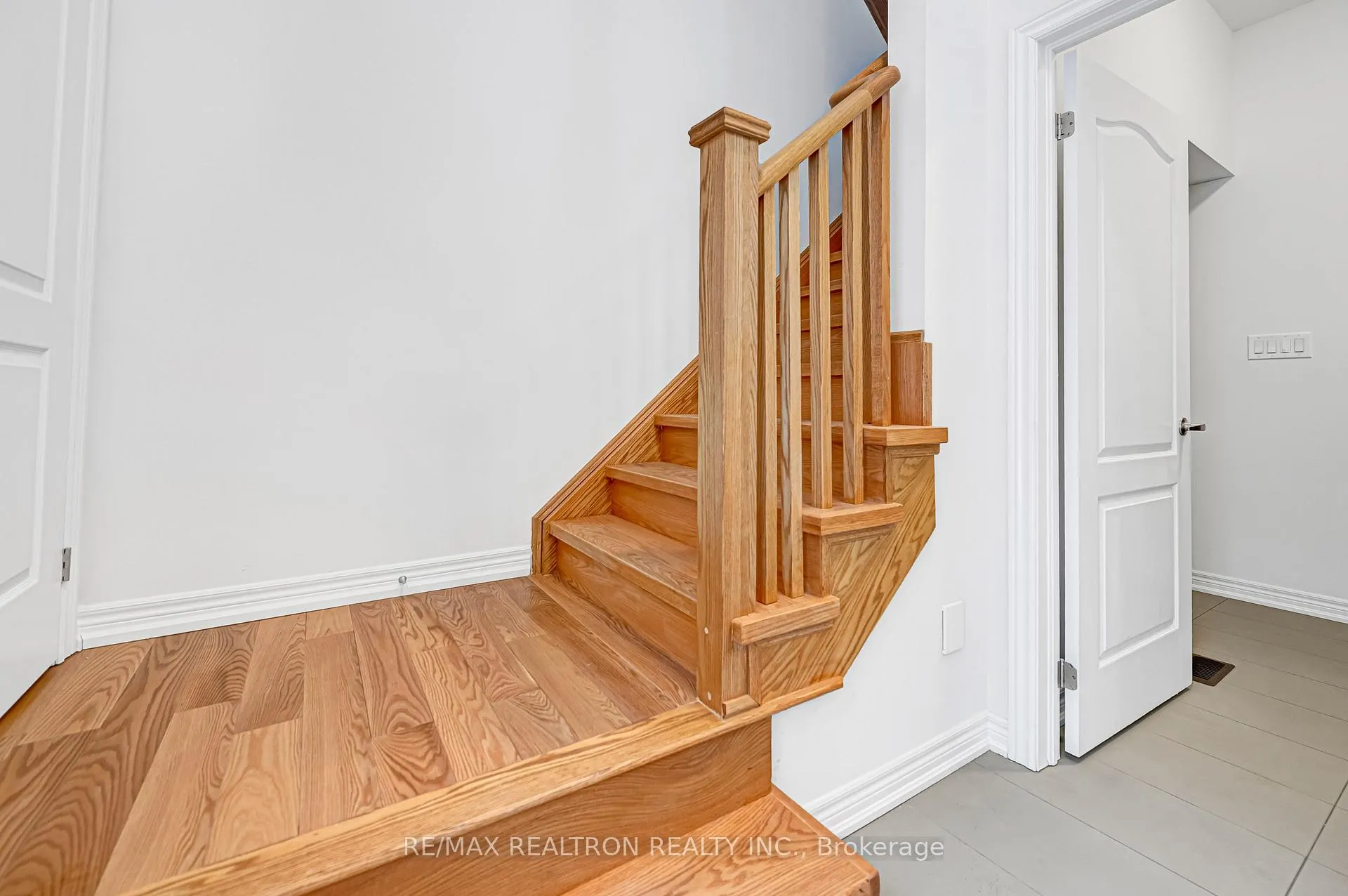 Photo 15 of 51 Albert Lewis Street, Markham, Cornell — HOMEH