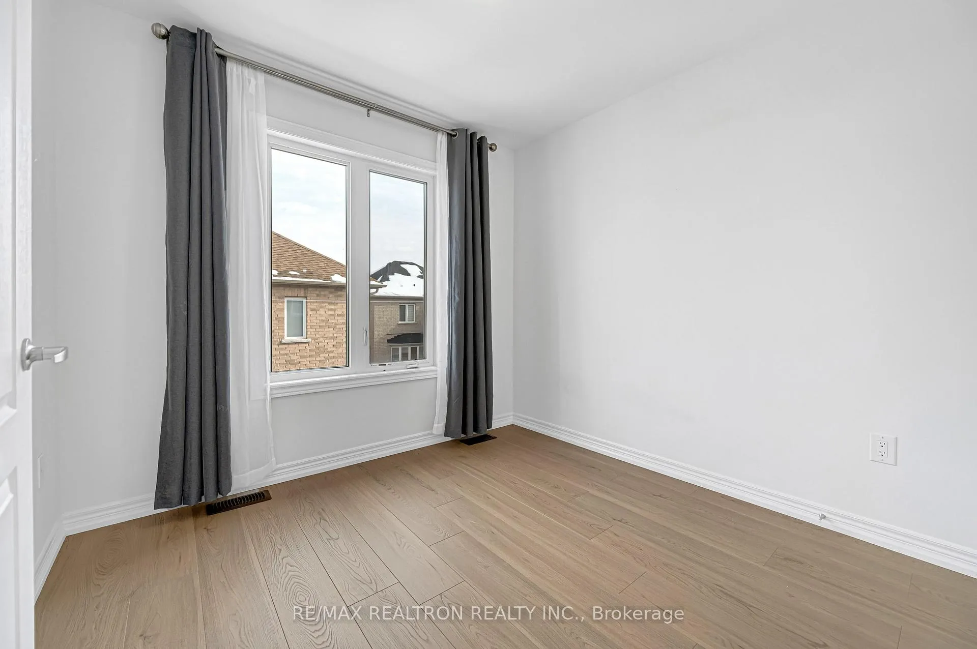 Photo 17 of 51 Albert Lewis Street, Markham, Cornell — HOMEH