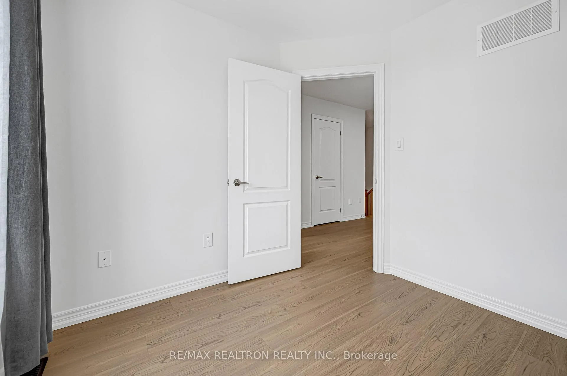 Photo 19 of 51 Albert Lewis Street, Markham, Cornell — HOMEH