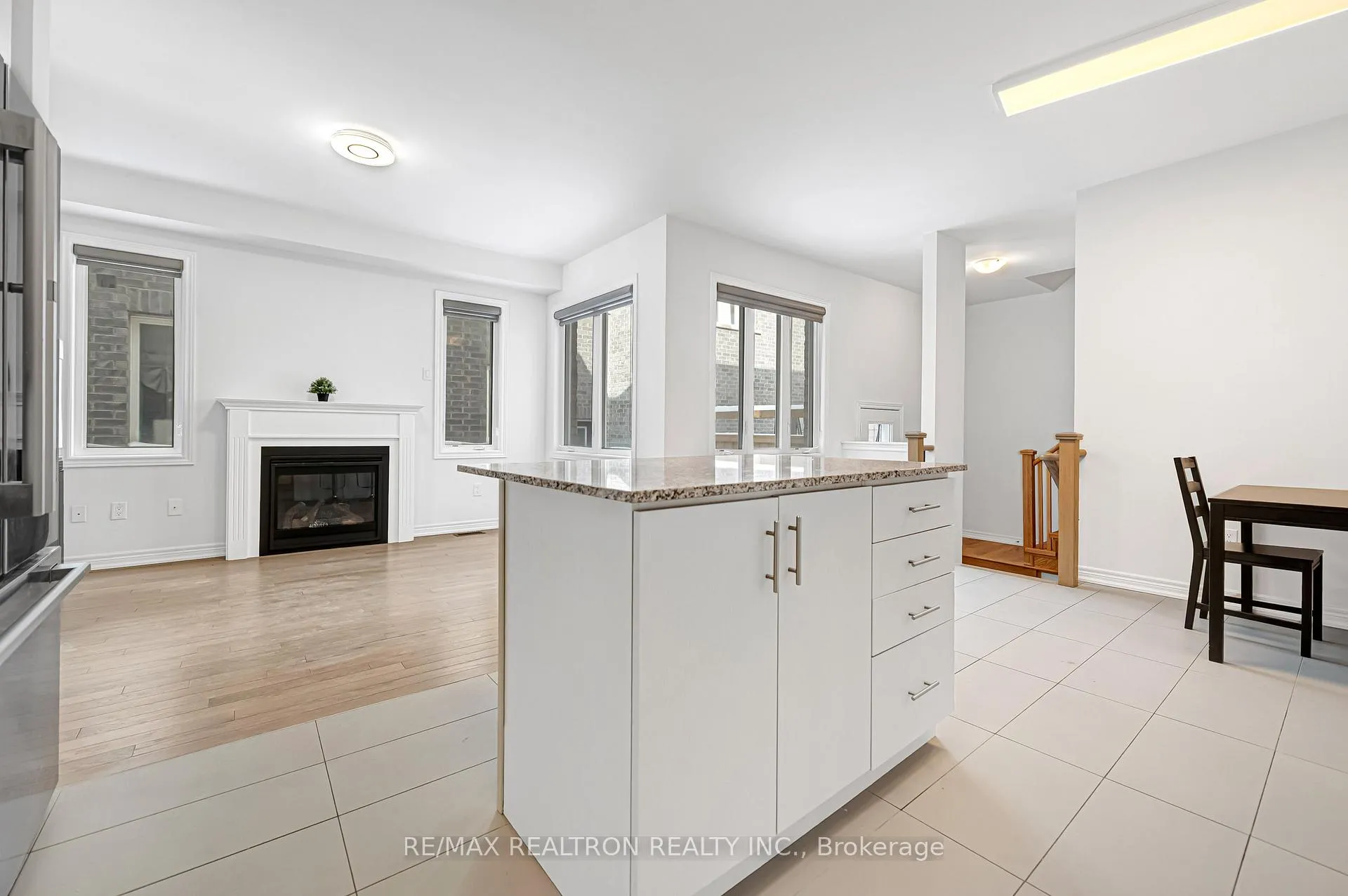 Photo 30 of 51 Albert Lewis Street, Markham, Cornell — HOMEH