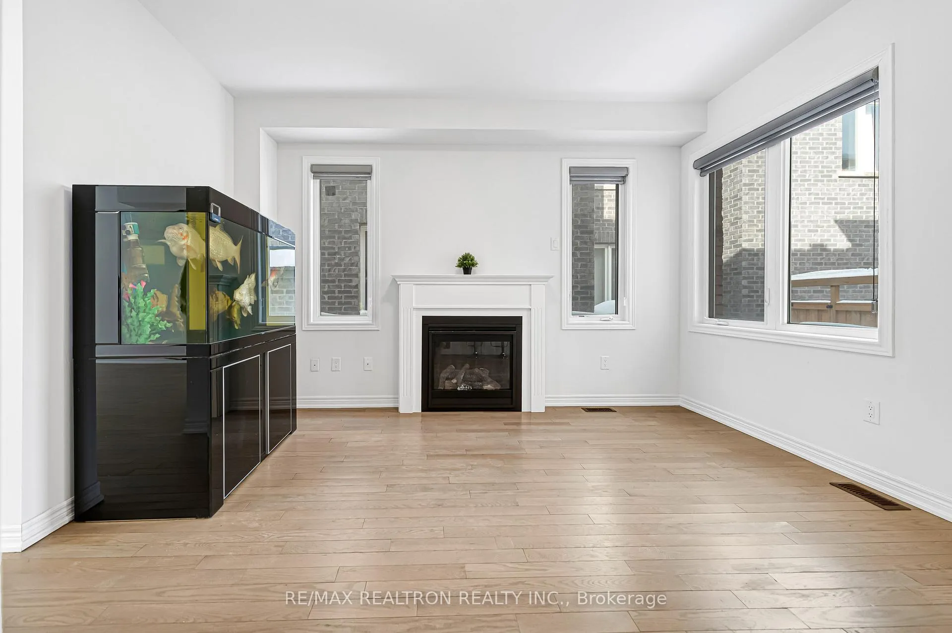 Photo 31 of 51 Albert Lewis Street, Markham, Cornell — HOMEH