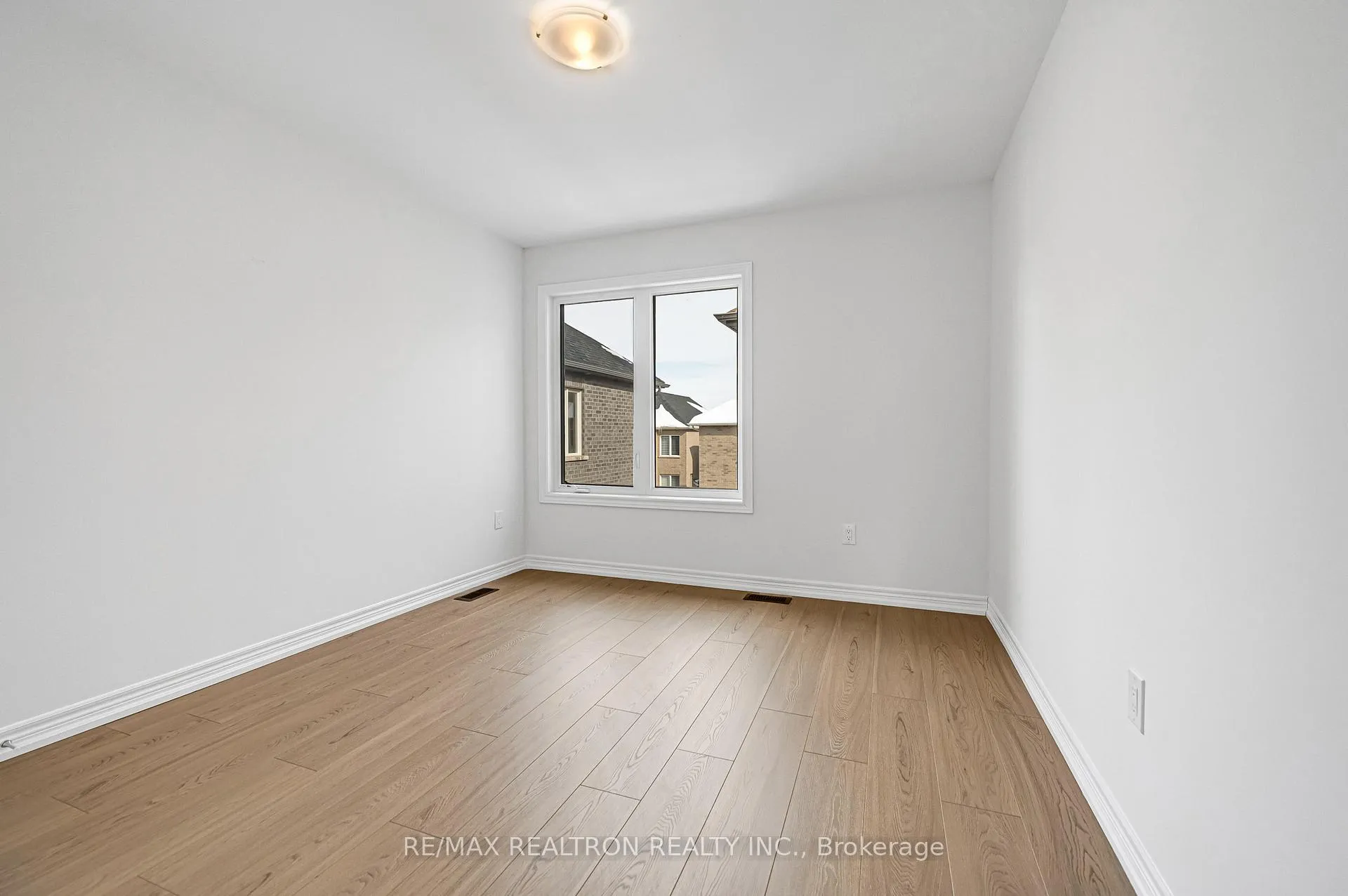 Photo 34 of 51 Albert Lewis Street, Markham, Cornell — HOMEH