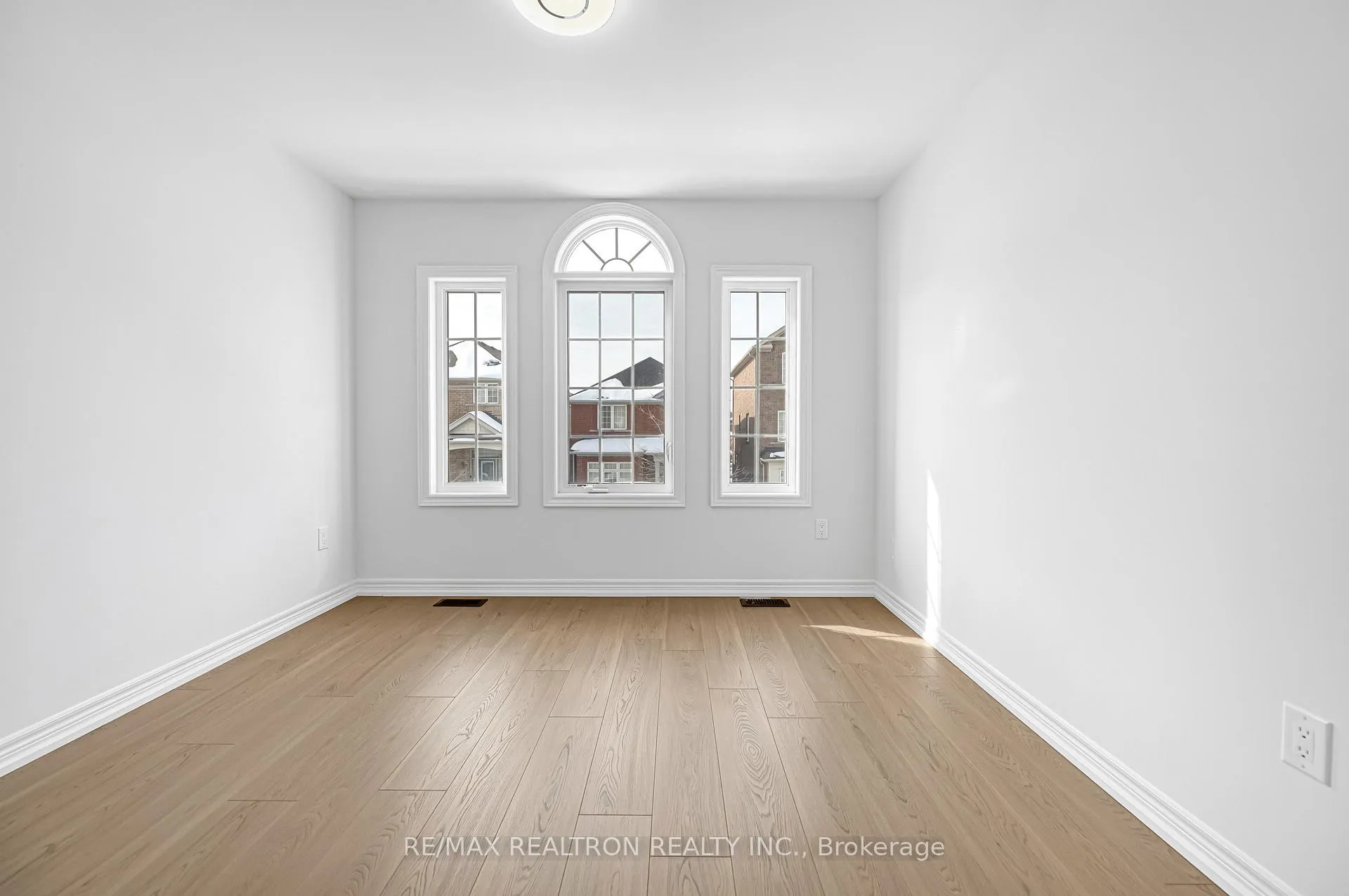Photo 35 of 51 Albert Lewis Street, Markham, Cornell — HOMEH