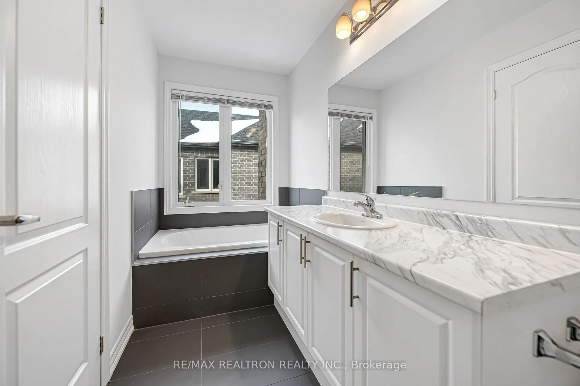 Photo 43 of 51 Albert Lewis Street, Markham, Cornell — HOMEH
