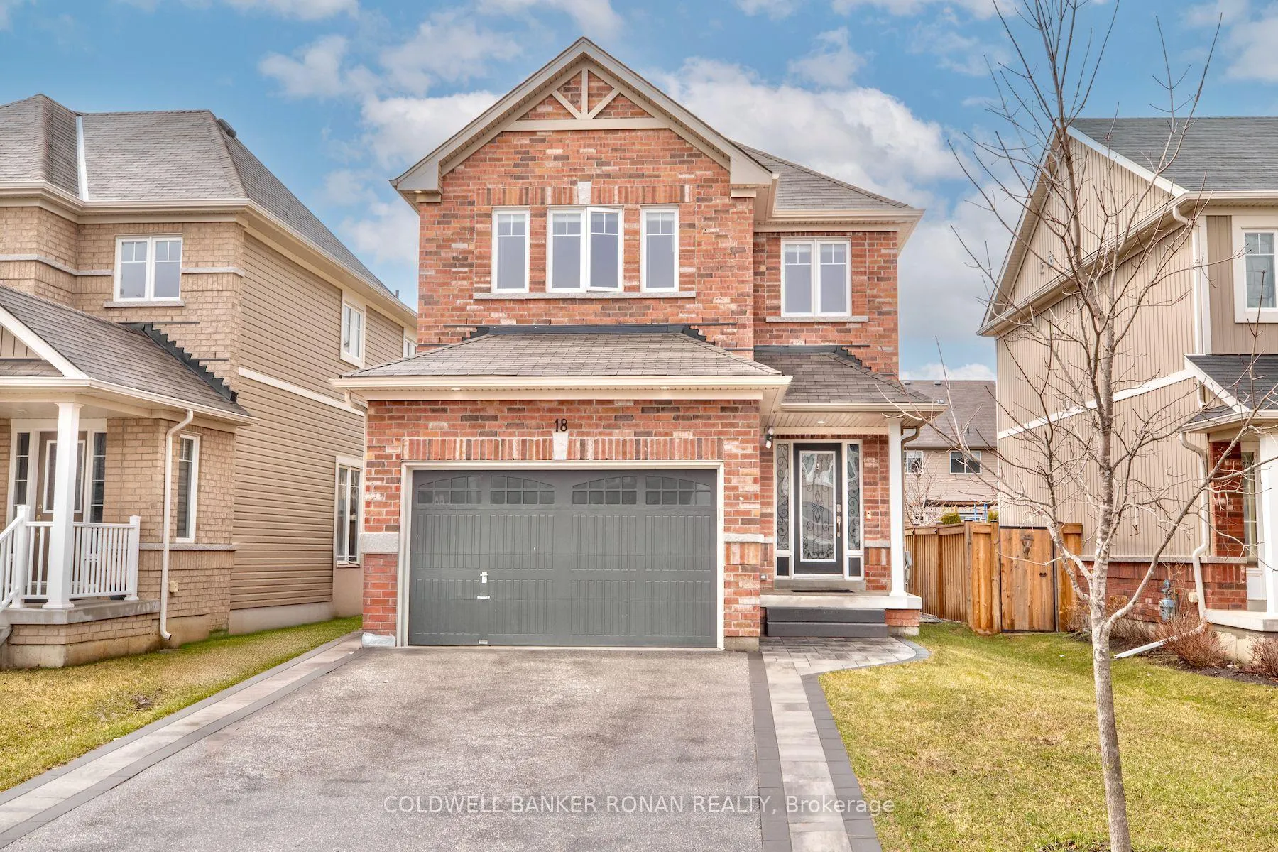 Photo 2 of 18 Jones Street, New Tecumseth, Alliston — HOMEH