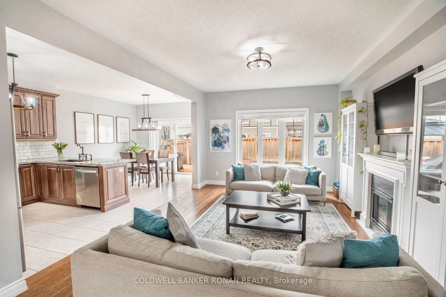 Photo 9 of 18 Jones Street, New Tecumseth, Alliston — HOMEH