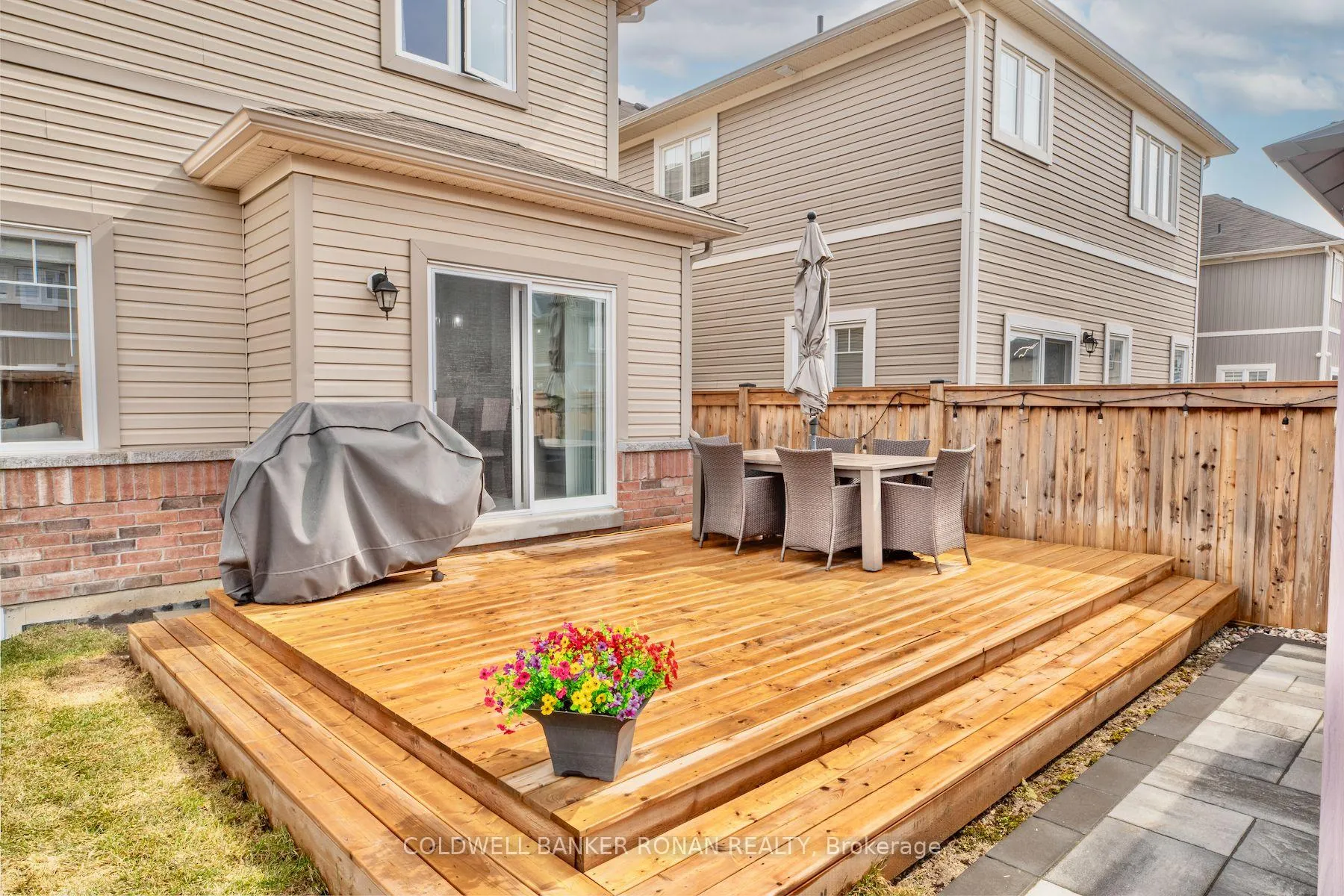 Photo 13 of 18 Jones Street, New Tecumseth, Alliston — HOMEH