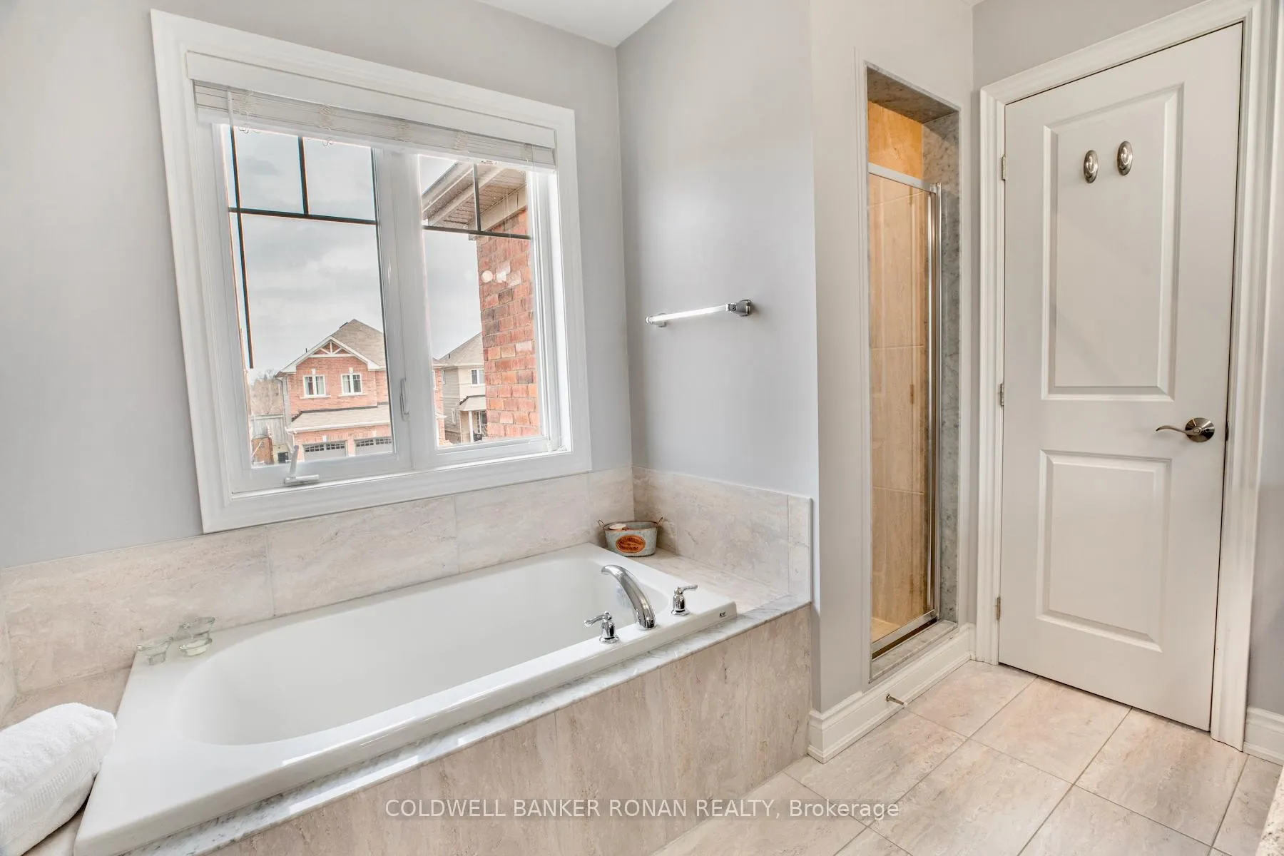 Photo 21 of 18 Jones Street, New Tecumseth, Alliston — HOMEH
