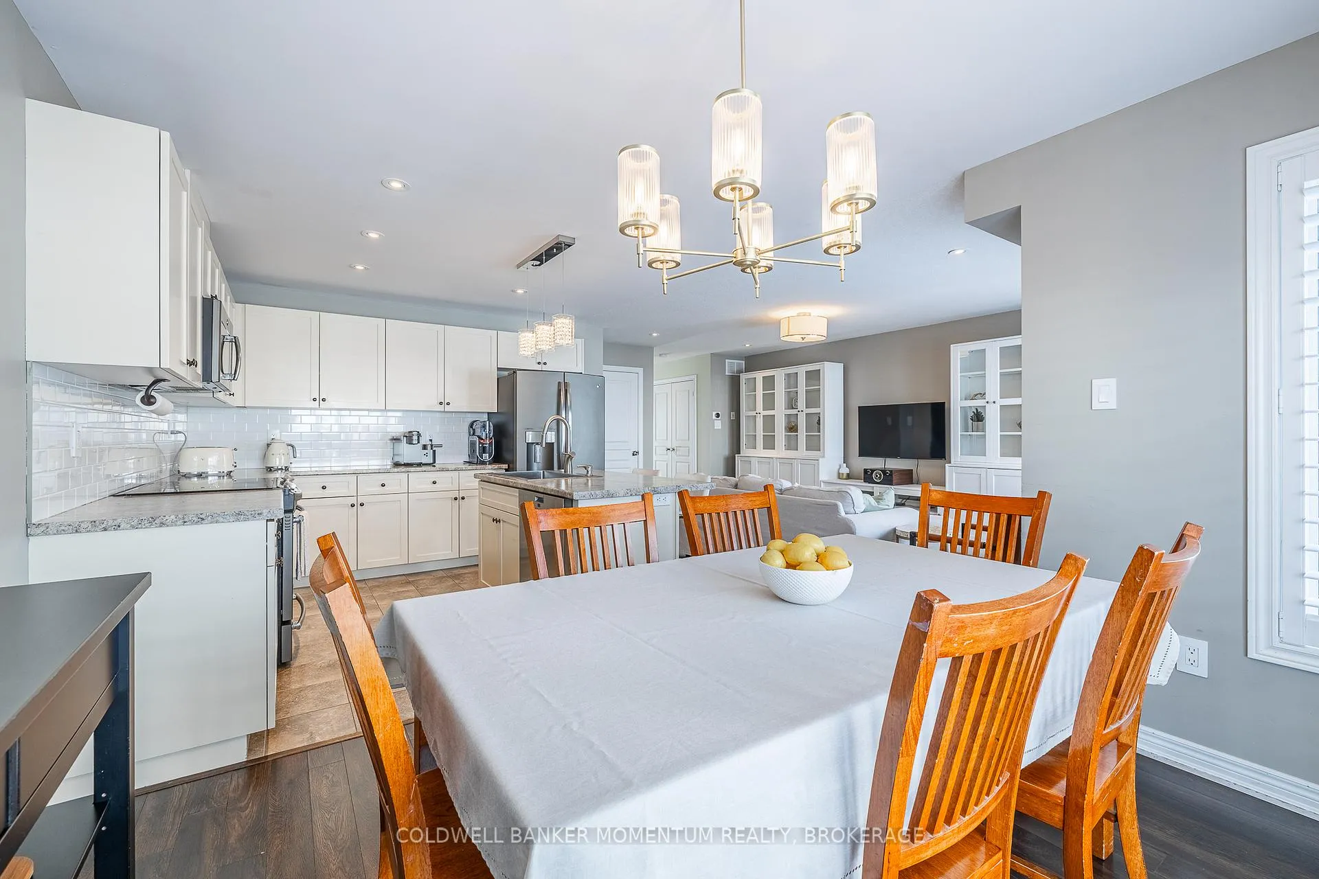 Photo 21 of 19 Kenmar Court, St. Catharines, Secord Woods — HOMEH