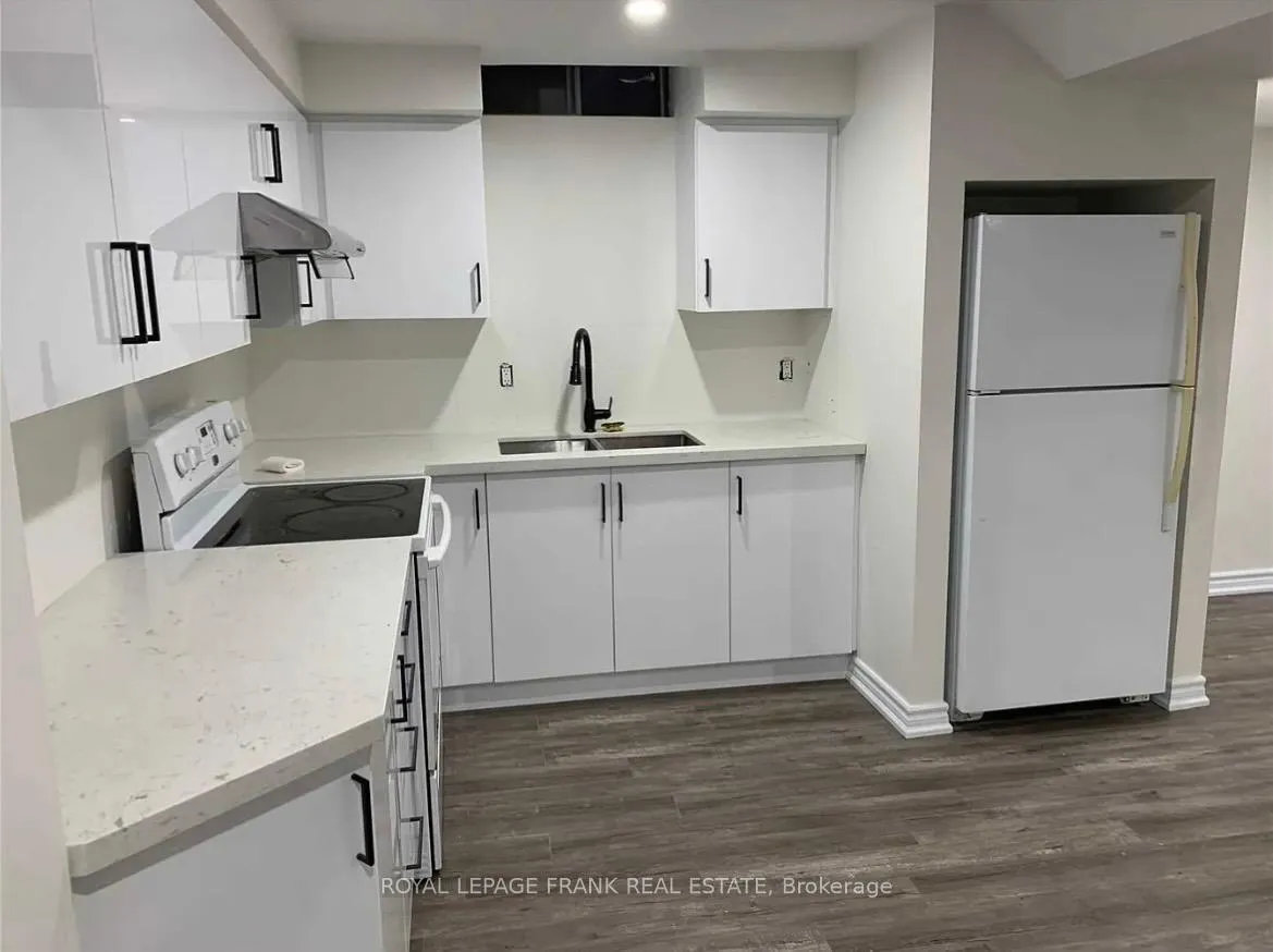 Photo 2 of 1549 Woodruff Crescent, Pickering, Amberlea — HOMEH
