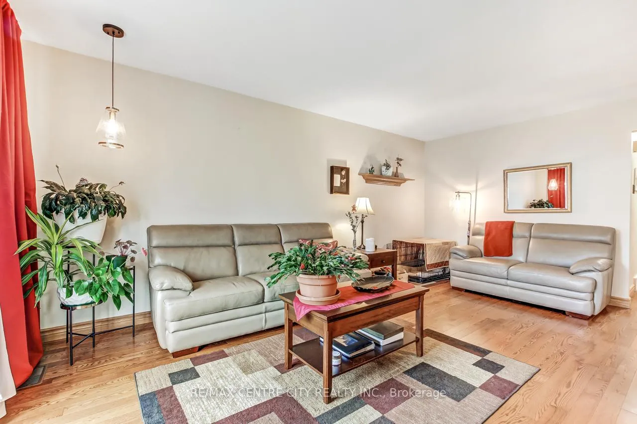Photo 6 of 26 Manor Road, St. Thomas — HOMEH