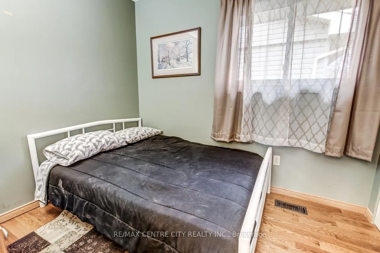 Photo 9 of 26 Manor Road, St. Thomas — HOMEH