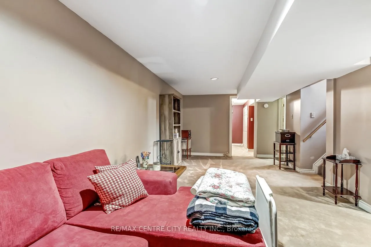 Photo 15 of 26 Manor Road, St. Thomas — HOMEH