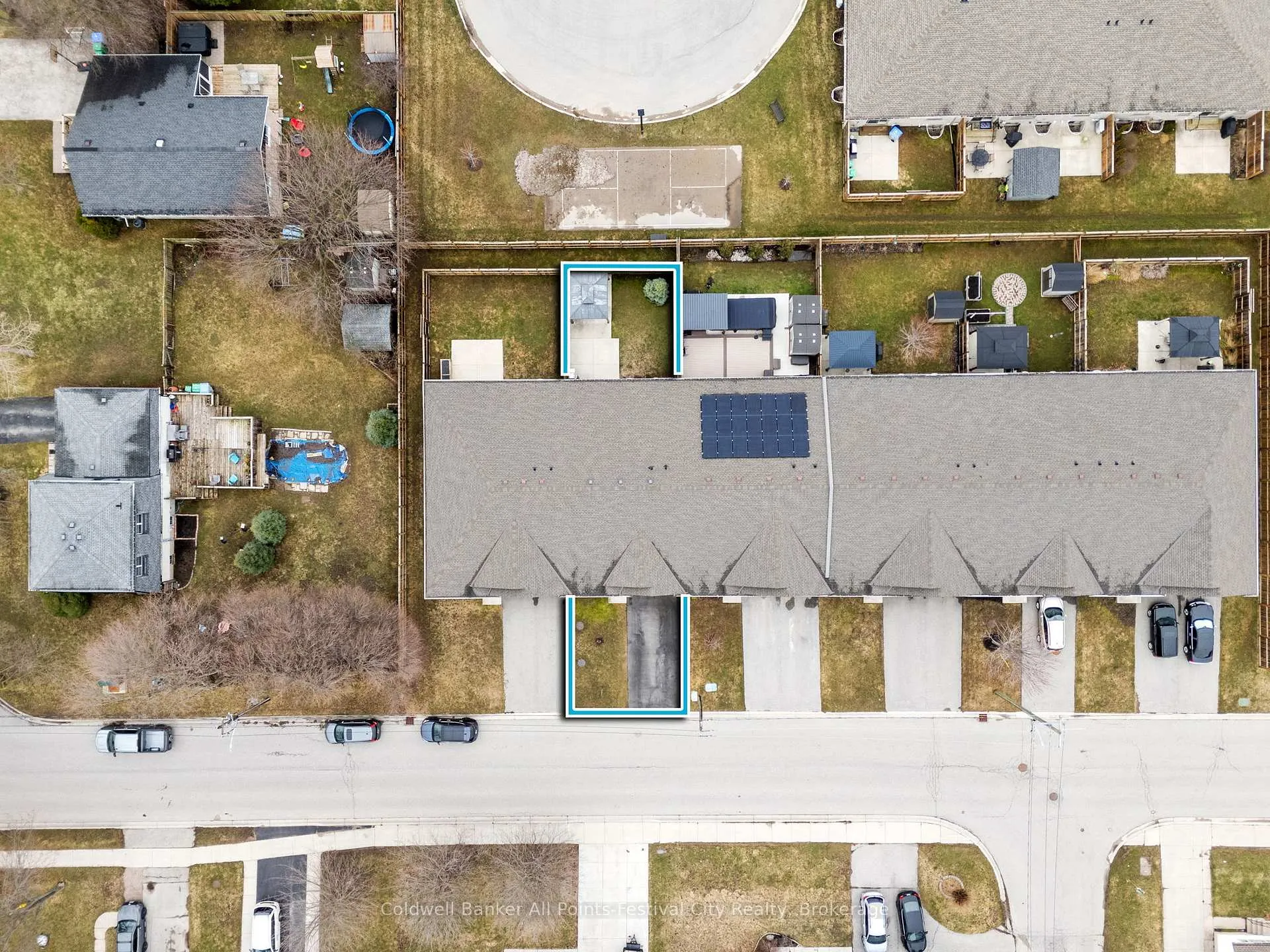 Photo 3 of 206 Bennett Street E, Goderich, Goderich (Town) — HOMEH