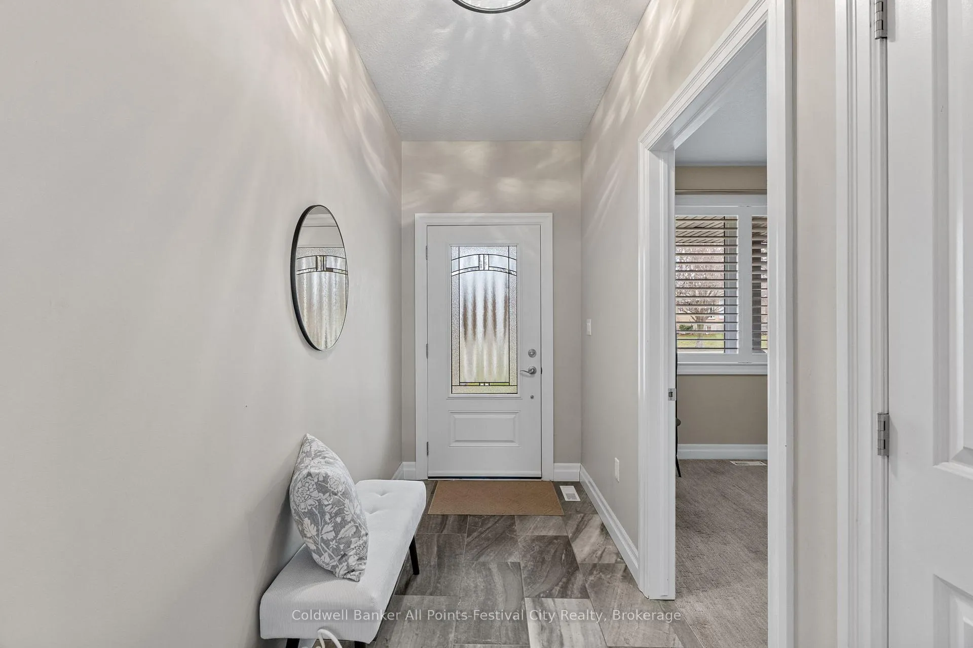 Photo 10 of 206 Bennett Street E, Goderich, Goderich (Town) — HOMEH