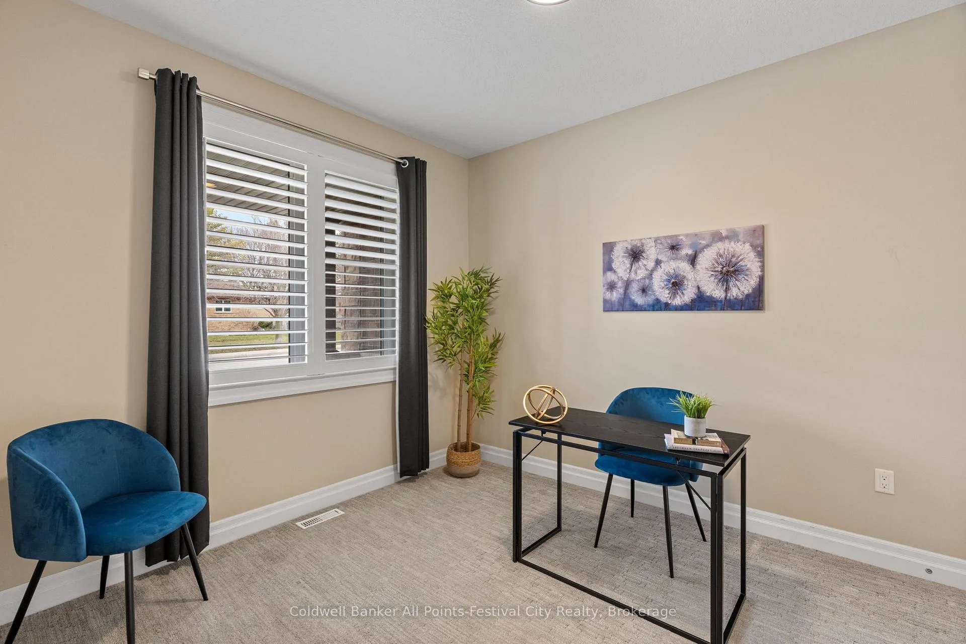 Photo 12 of 206 Bennett Street E, Goderich, Goderich (Town) — HOMEH