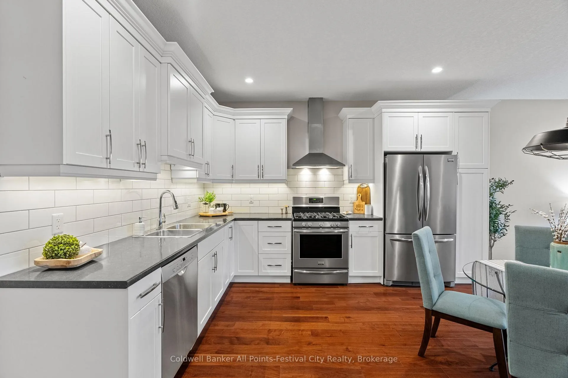 Photo 16 of 206 Bennett Street E, Goderich, Goderich (Town) — HOMEH