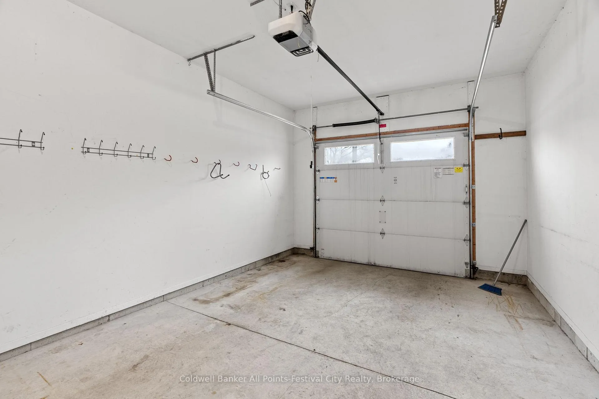 Photo 39 of 206 Bennett Street E, Goderich, Goderich (Town) — HOMEH