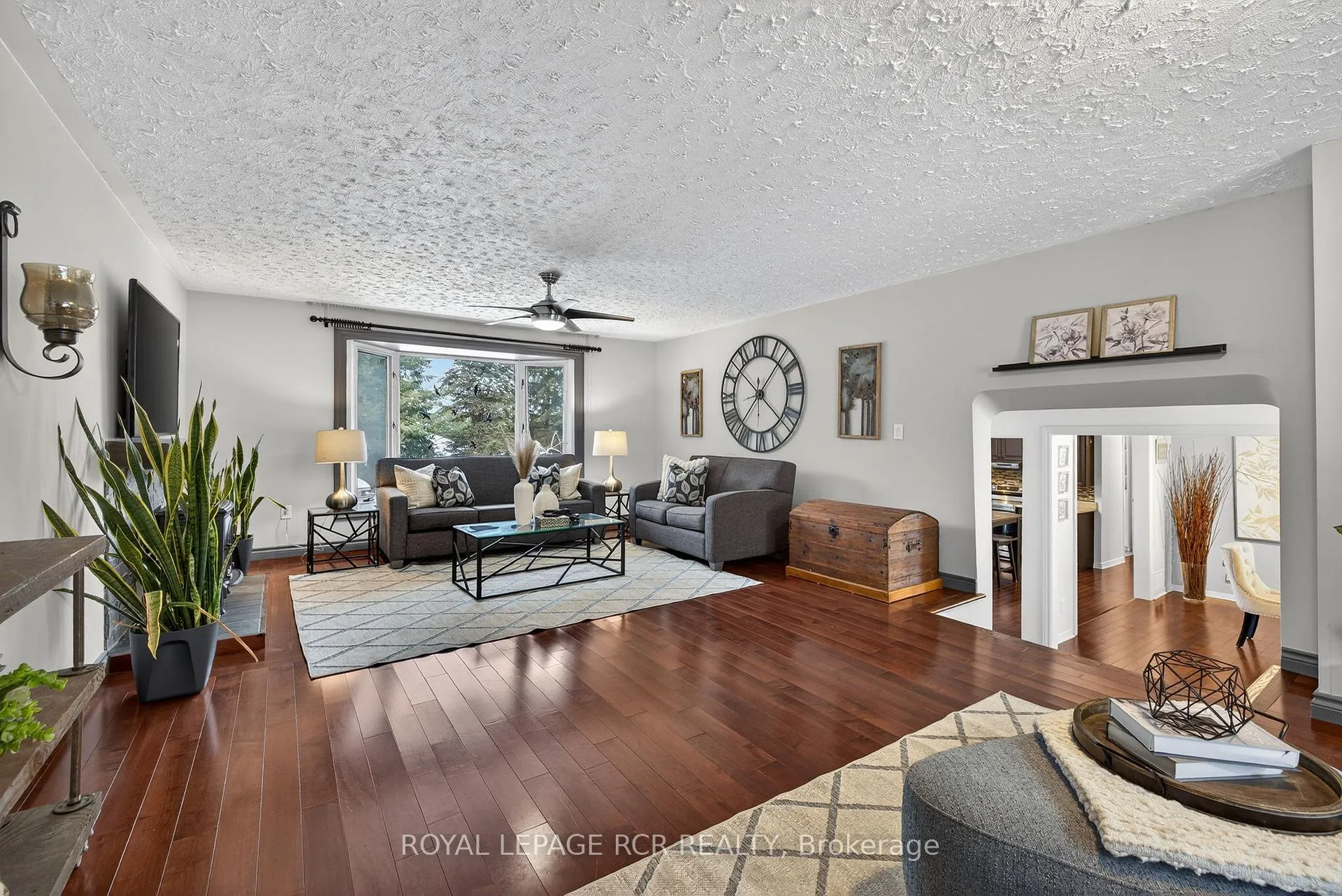 Photo 6 of 11 Hilltop Drive, Caledon, Caledon East — HOMEH