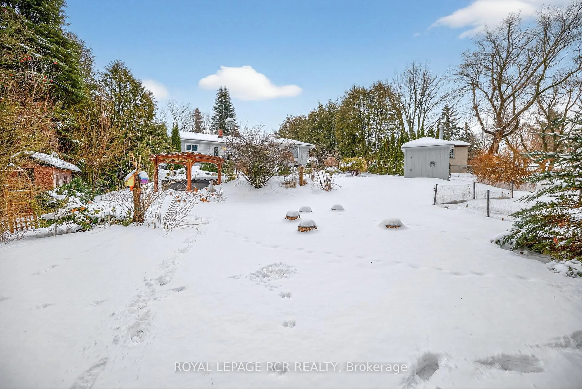 Photo 30 of 11 Hilltop Drive, Caledon, Caledon East — HOMEH