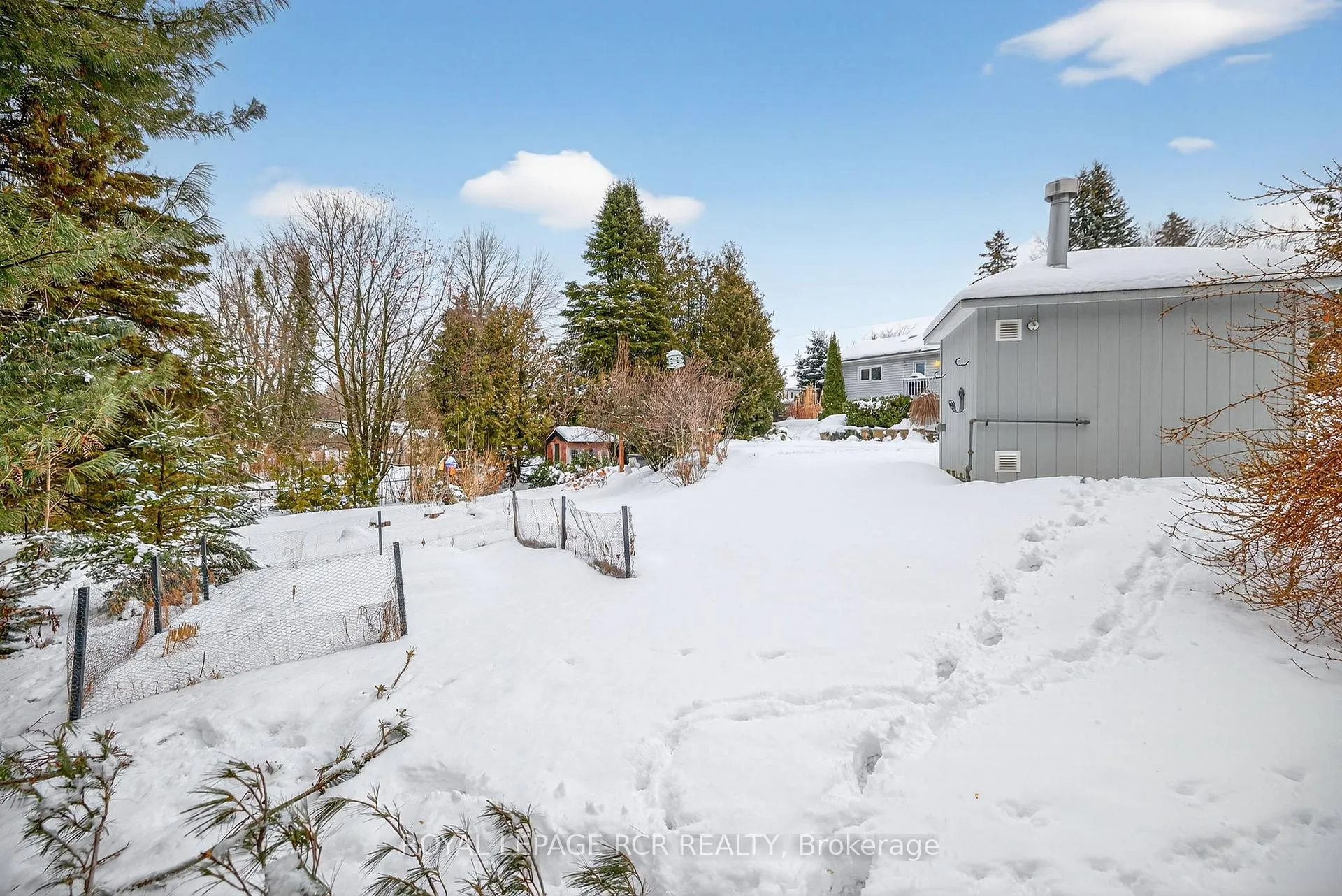 Photo 32 of 11 Hilltop Drive, Caledon, Caledon East — HOMEH